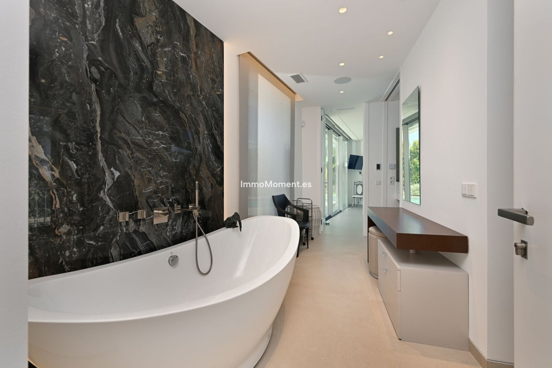 Resale - Villa - Marbella - Marbesa