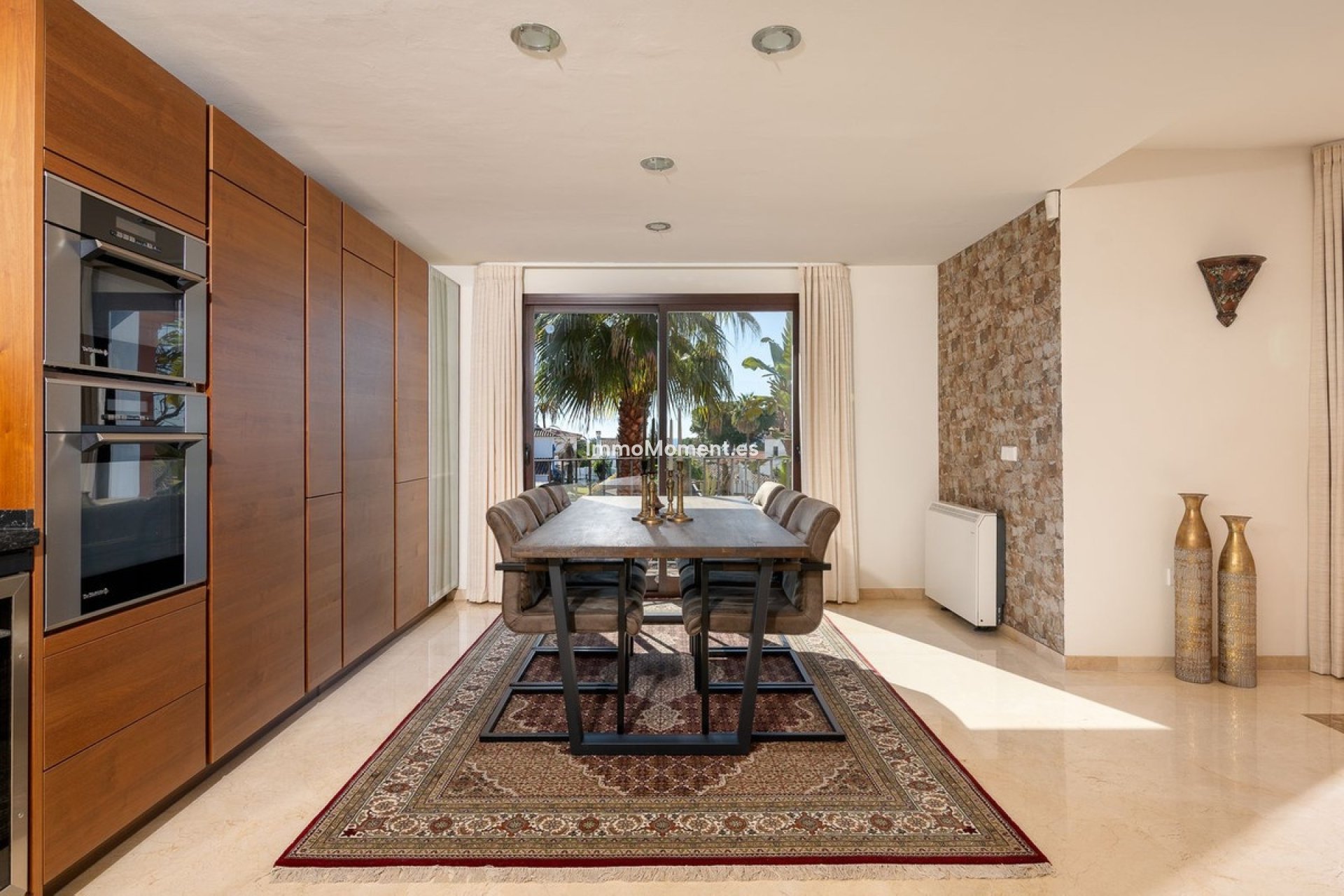 Resale - Villa - Marbella - Marbesa