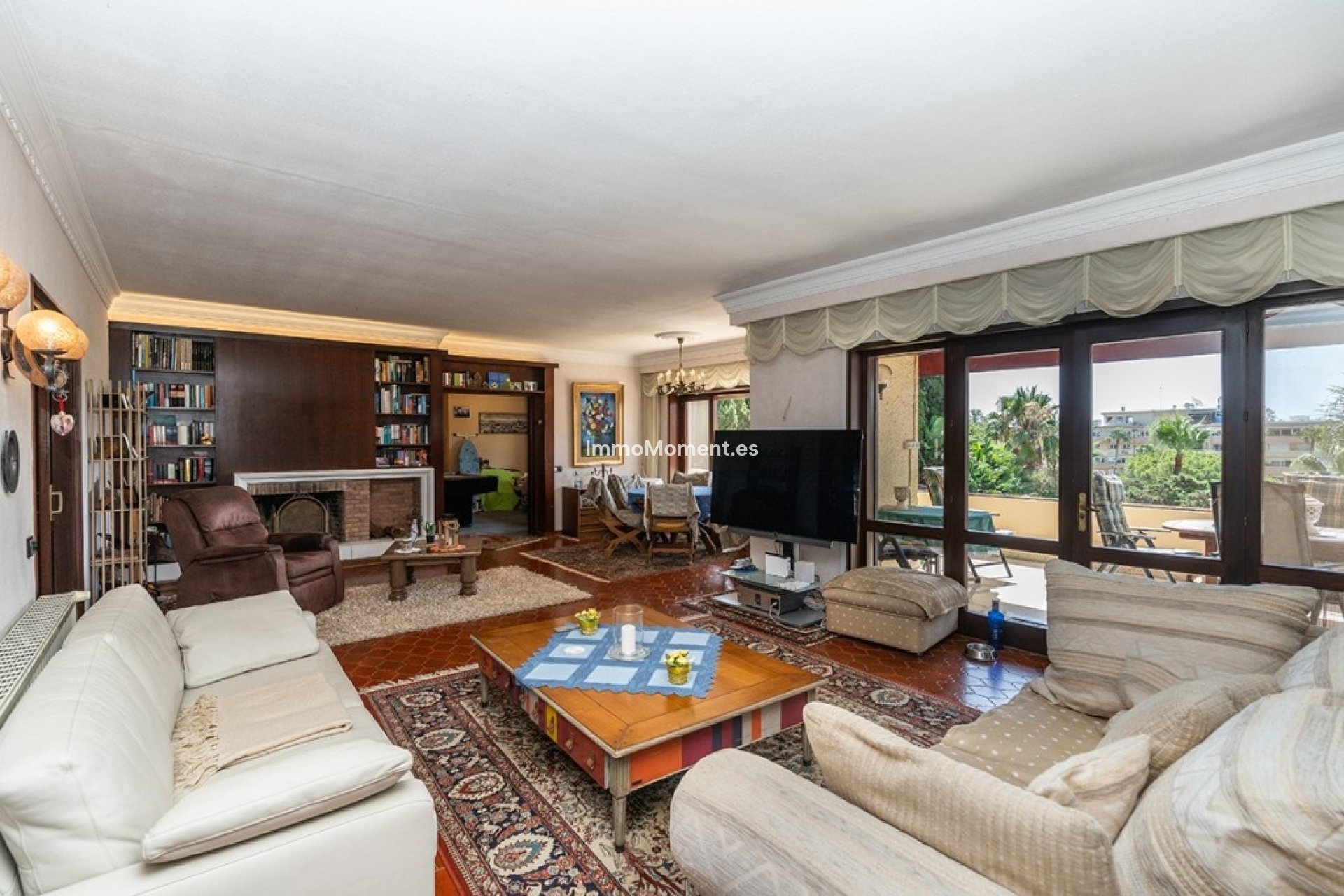 Resale - Villa - Marbella - Marbesa