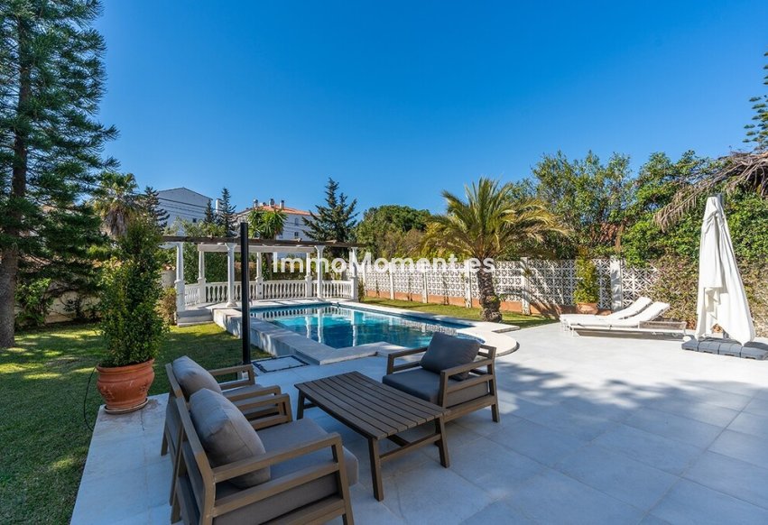 Resale - Villa - Marbella - Marbesa