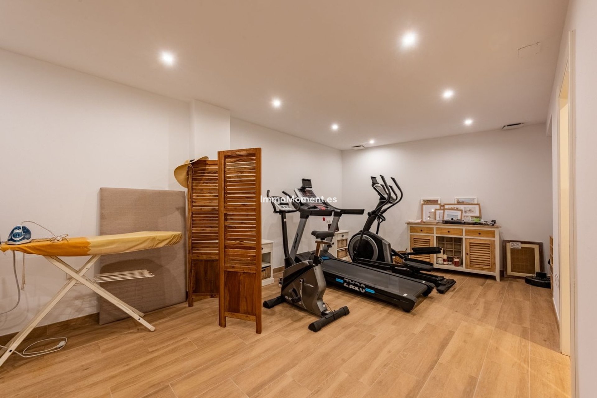 Resale - Villa - Marbella - Nagüeles