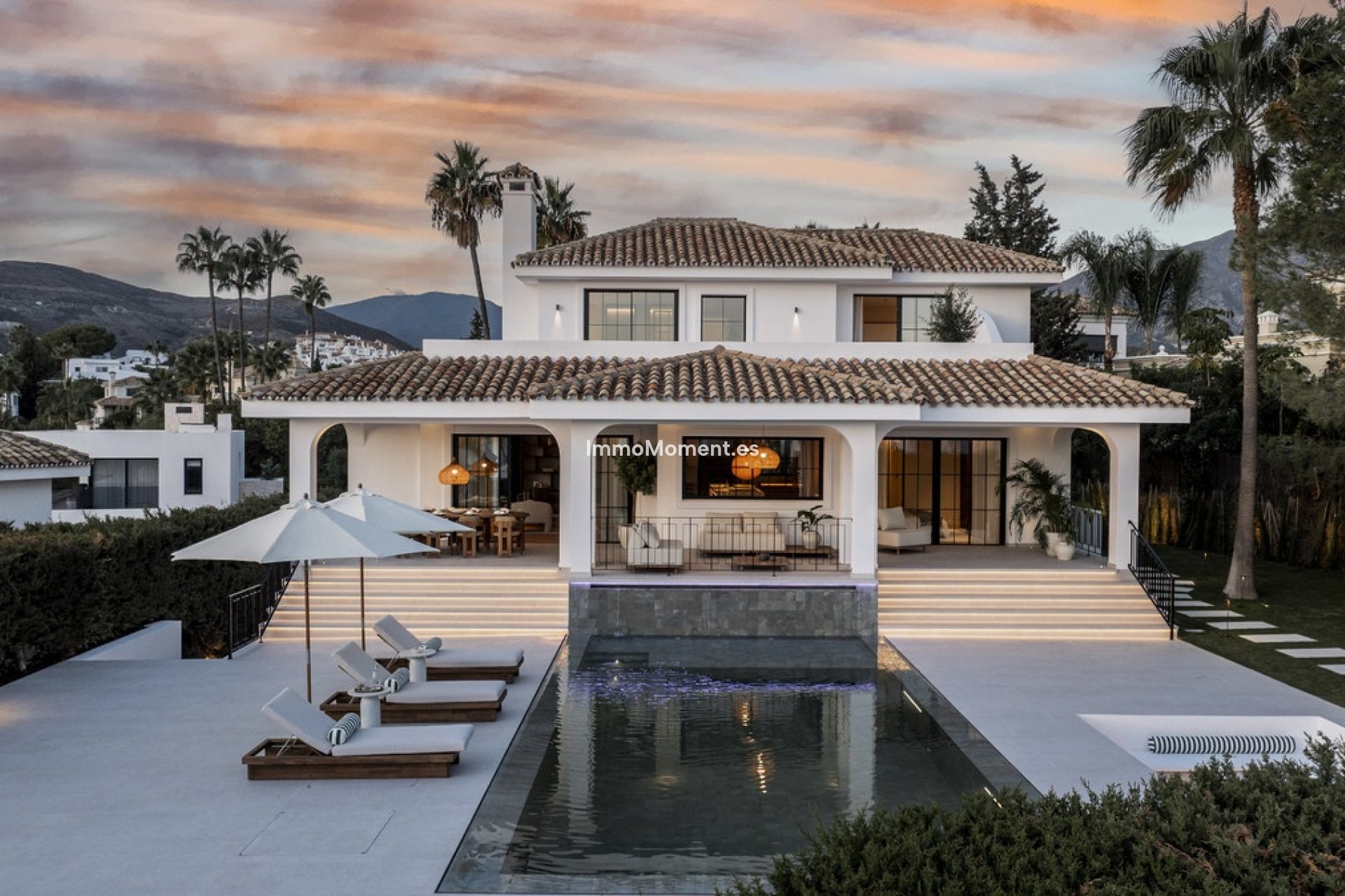 Resale - Villa - Marbella - Nueva Andalucía