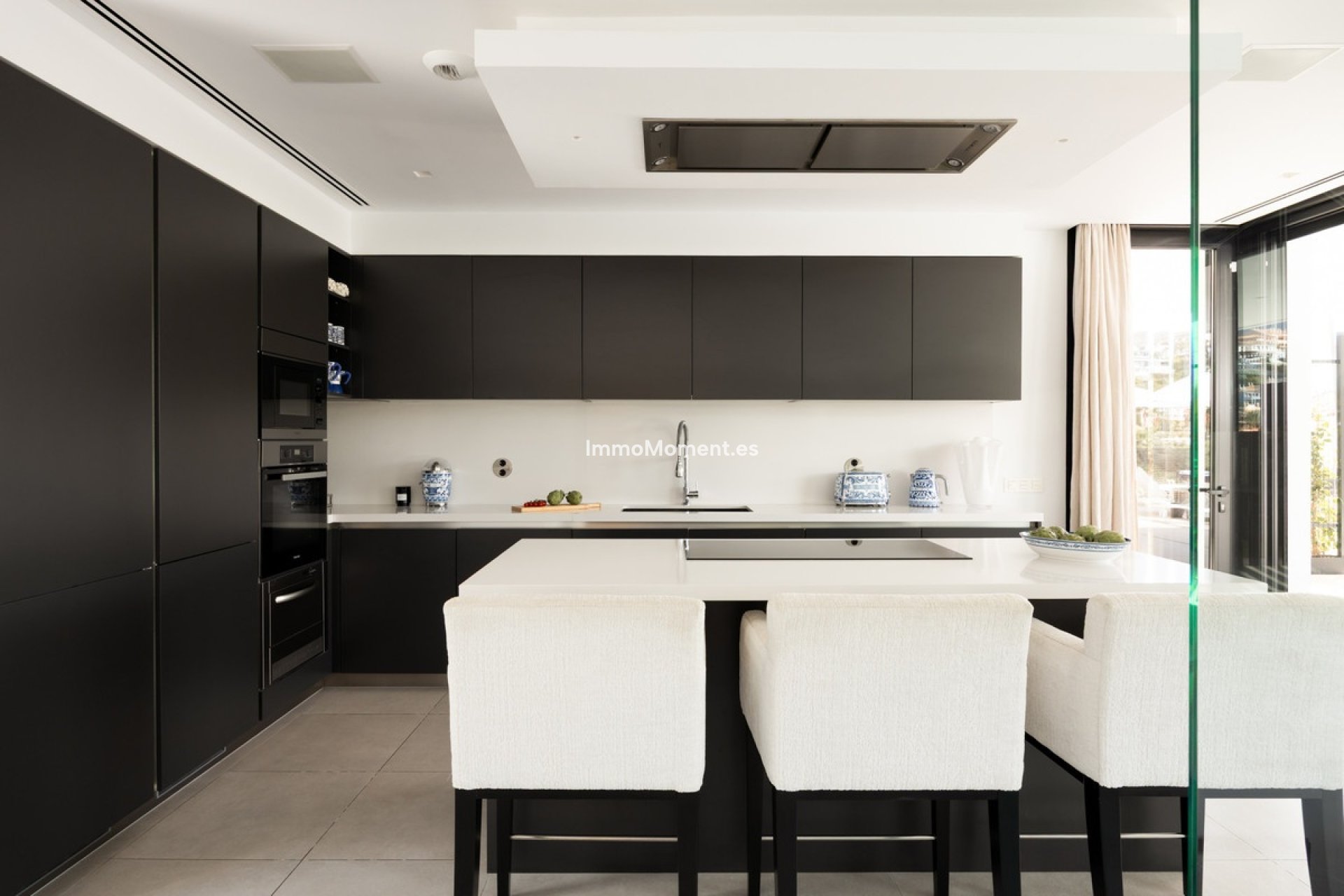 Resale - Villa - Marbella - Nueva Andalucía