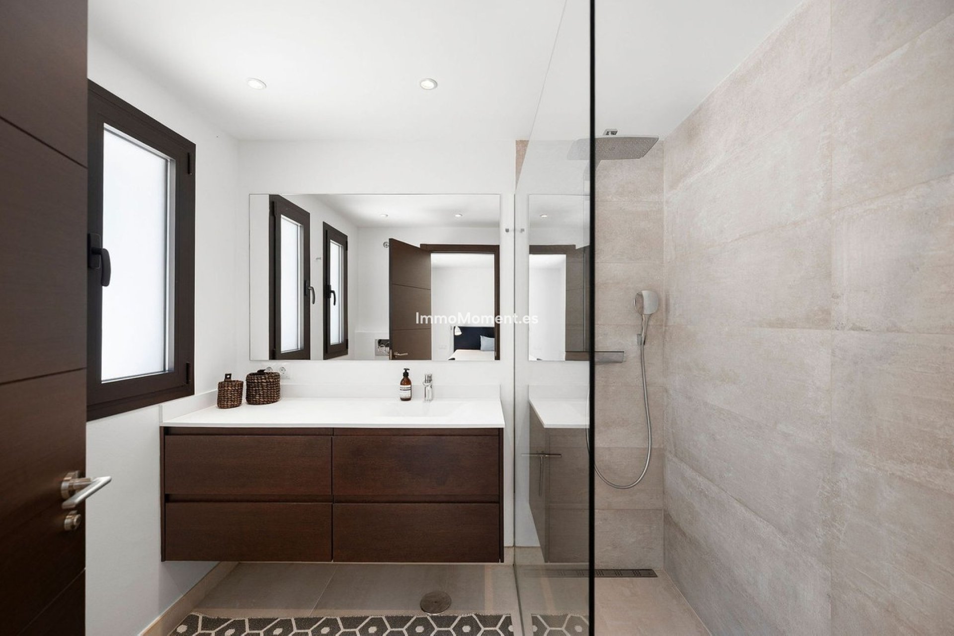 Resale - Villa - Marbella - Nueva Andalucía