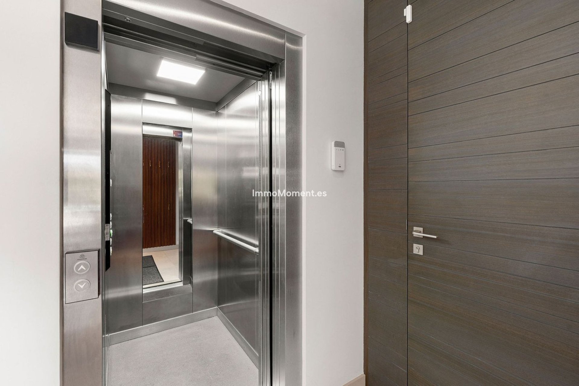 Resale - Villa - Marbella - Nueva Andalucía