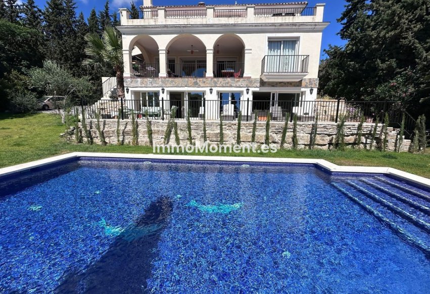 Resale - Villa - Marbella - Nueva Andalucía
