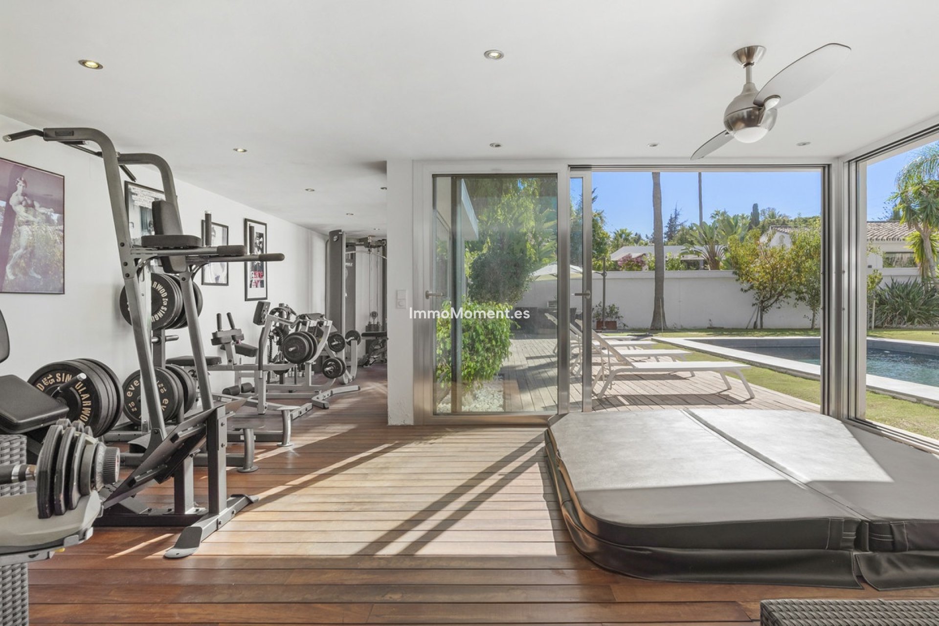 Resale - Villa - Marbella - Nueva Andalucía