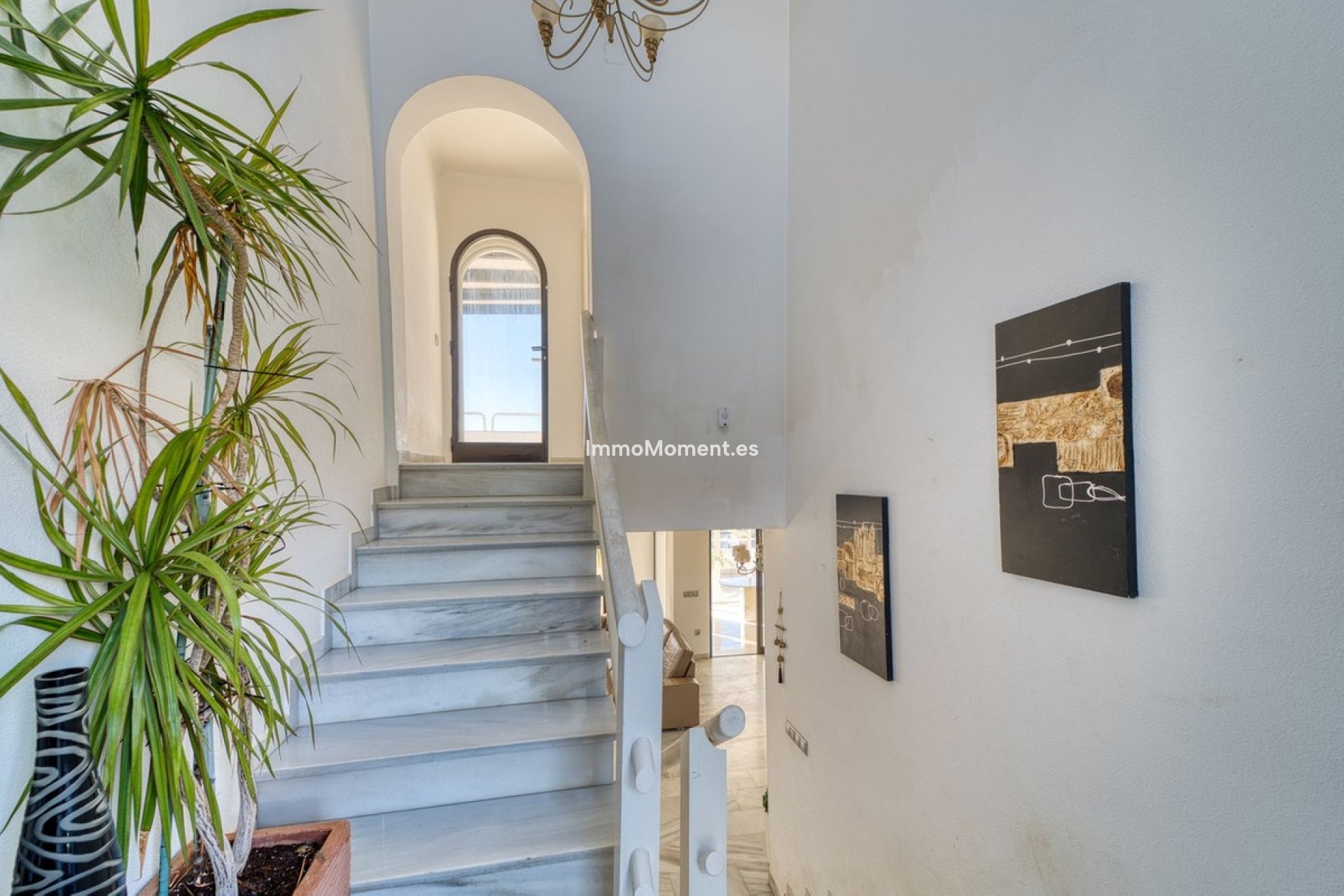 Resale - Villa - Marbella - Nueva Andalucía