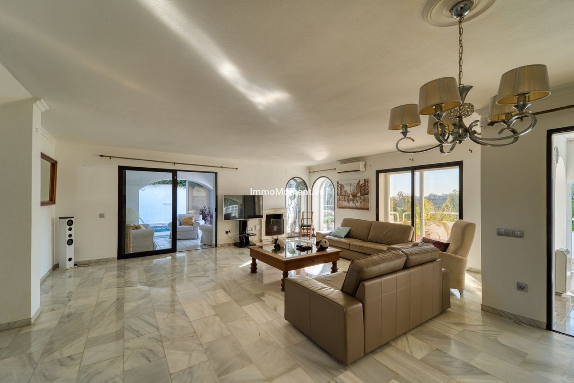 Resale - Villa - Marbella - Nueva Andalucía