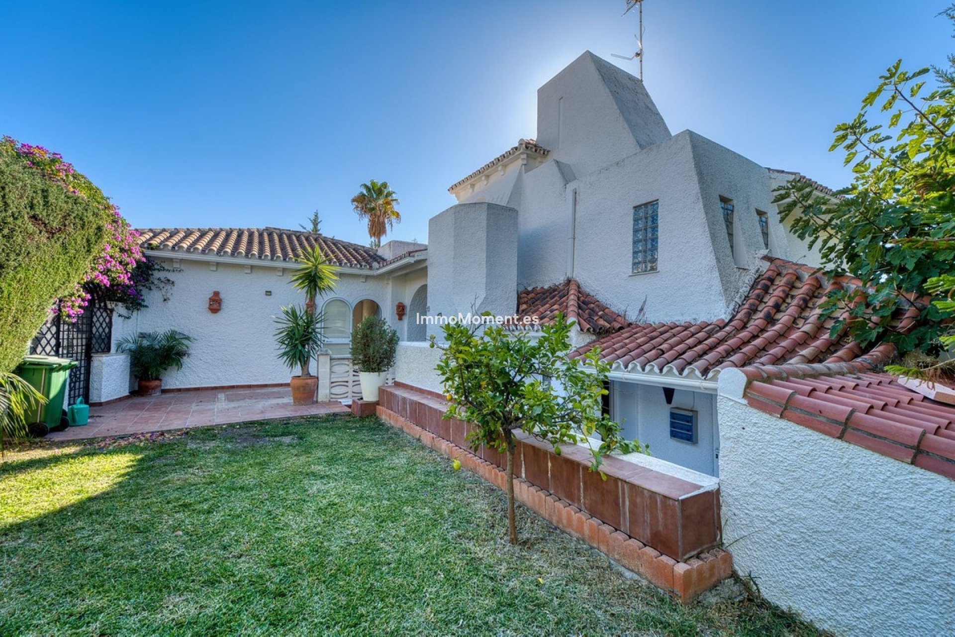 Resale - Villa - Marbella - Nueva Andalucía