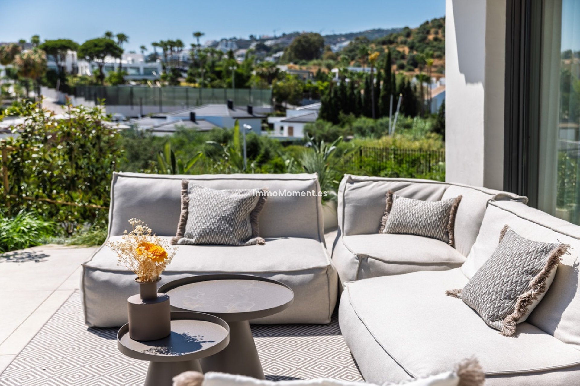 Resale - Villa - Marbella - Nueva Andalucía