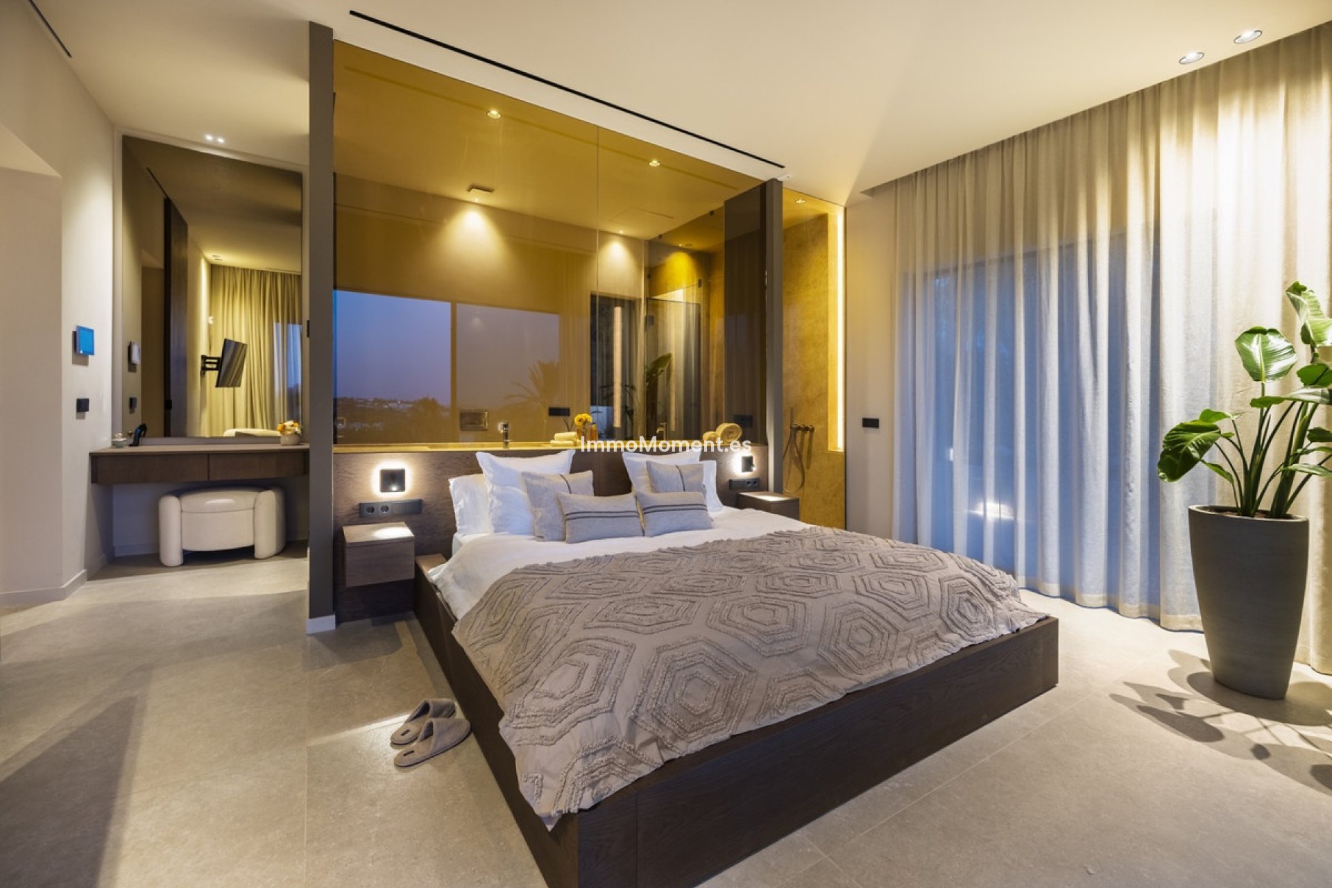 Resale - Villa - Marbella - Nueva Andalucía