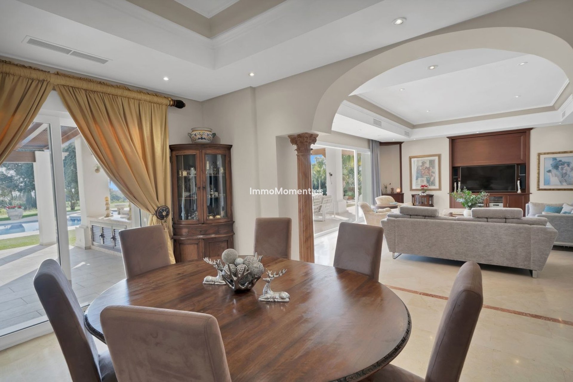 Resale - Villa - Marbella - Nueva Andalucía