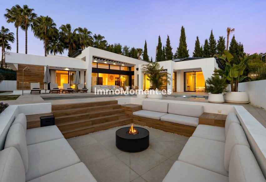 Resale - Villa - Marbella - Nueva Andalucía