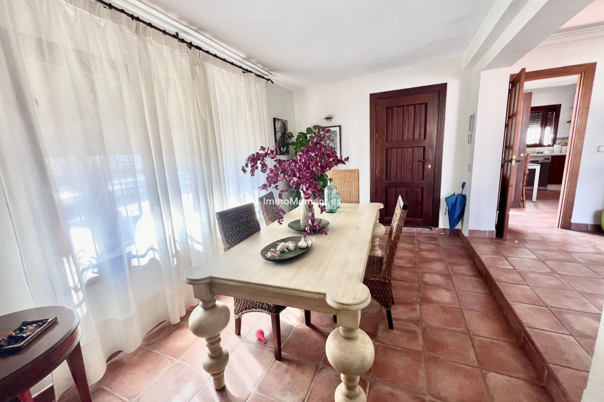 Resale - Villa - Marbella - Nueva Andalucía