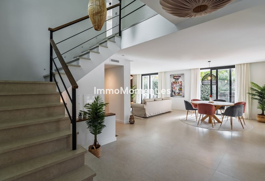 Resale - Villa - Marbella - Nueva Andalucía