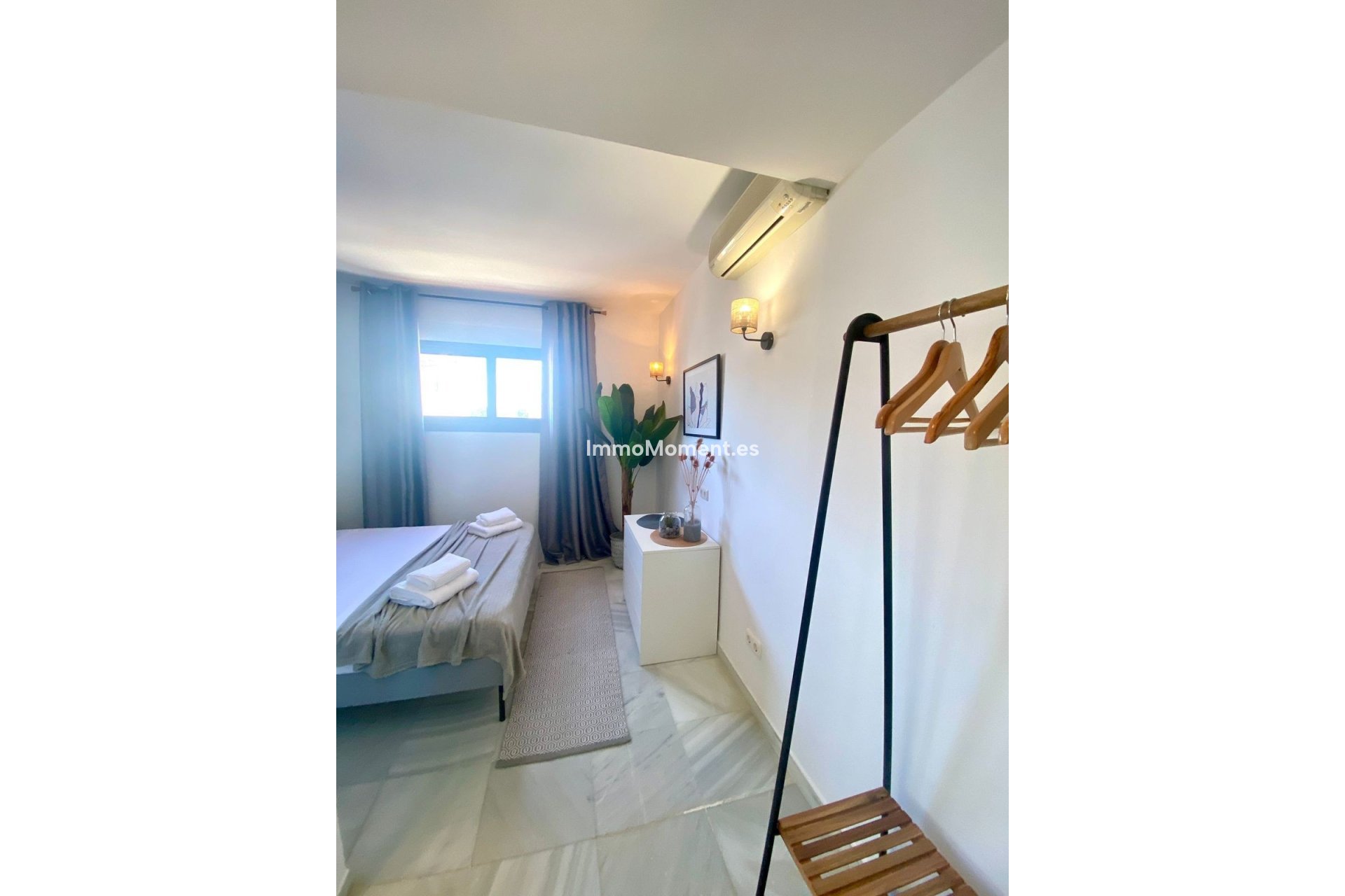 Resale - Villa - Marbella - Nueva Andalucía