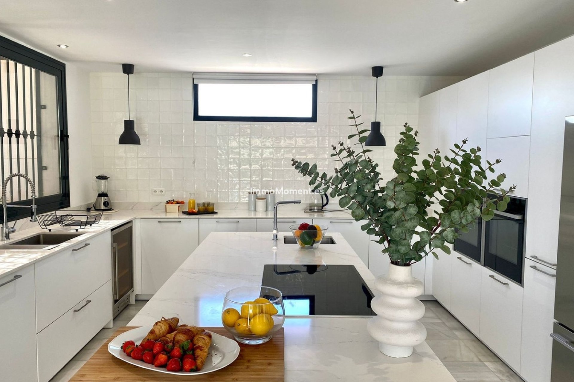 Resale - Villa - Marbella - Nueva Andalucía