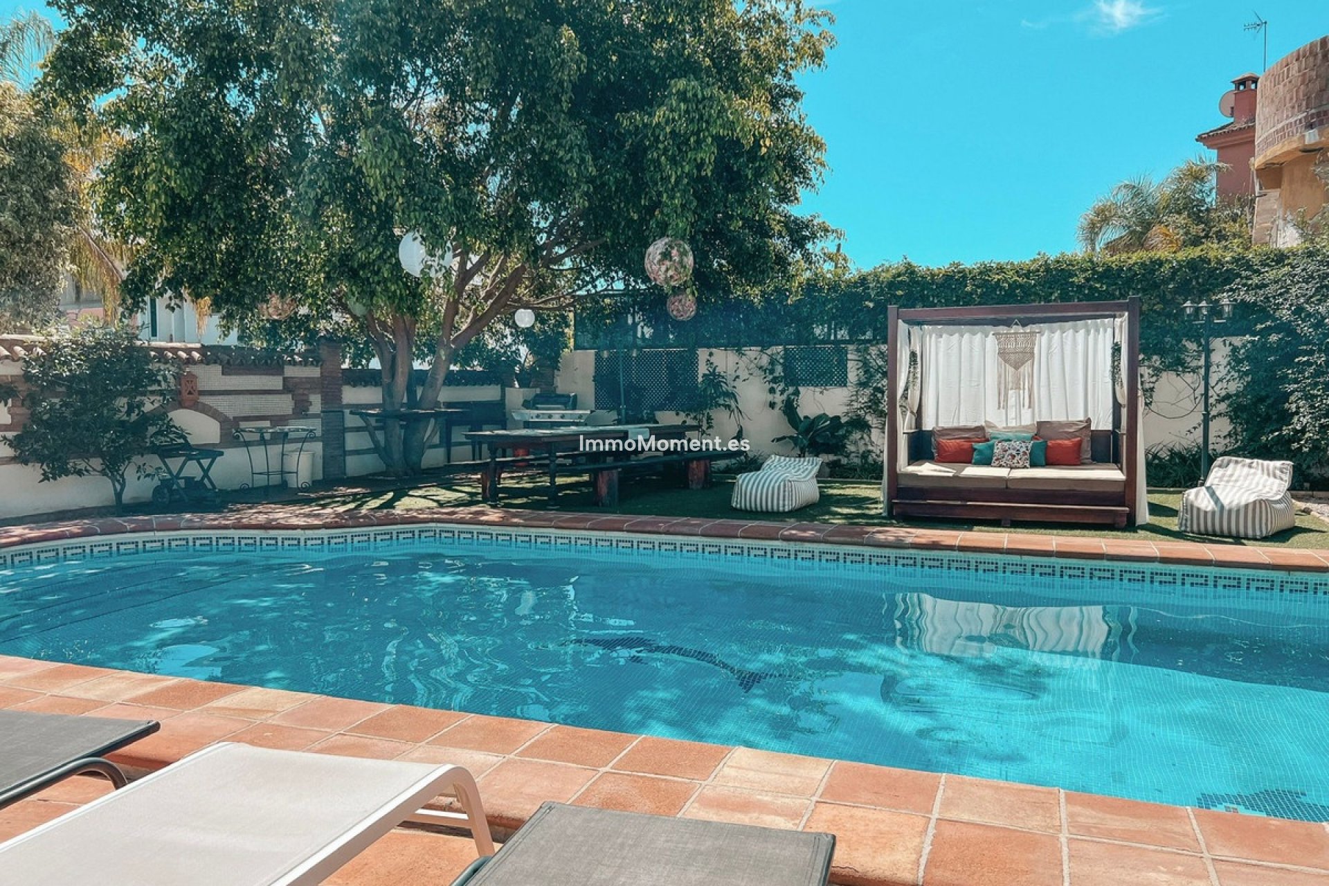 Resale - Villa - Marbella - Nueva Andalucía