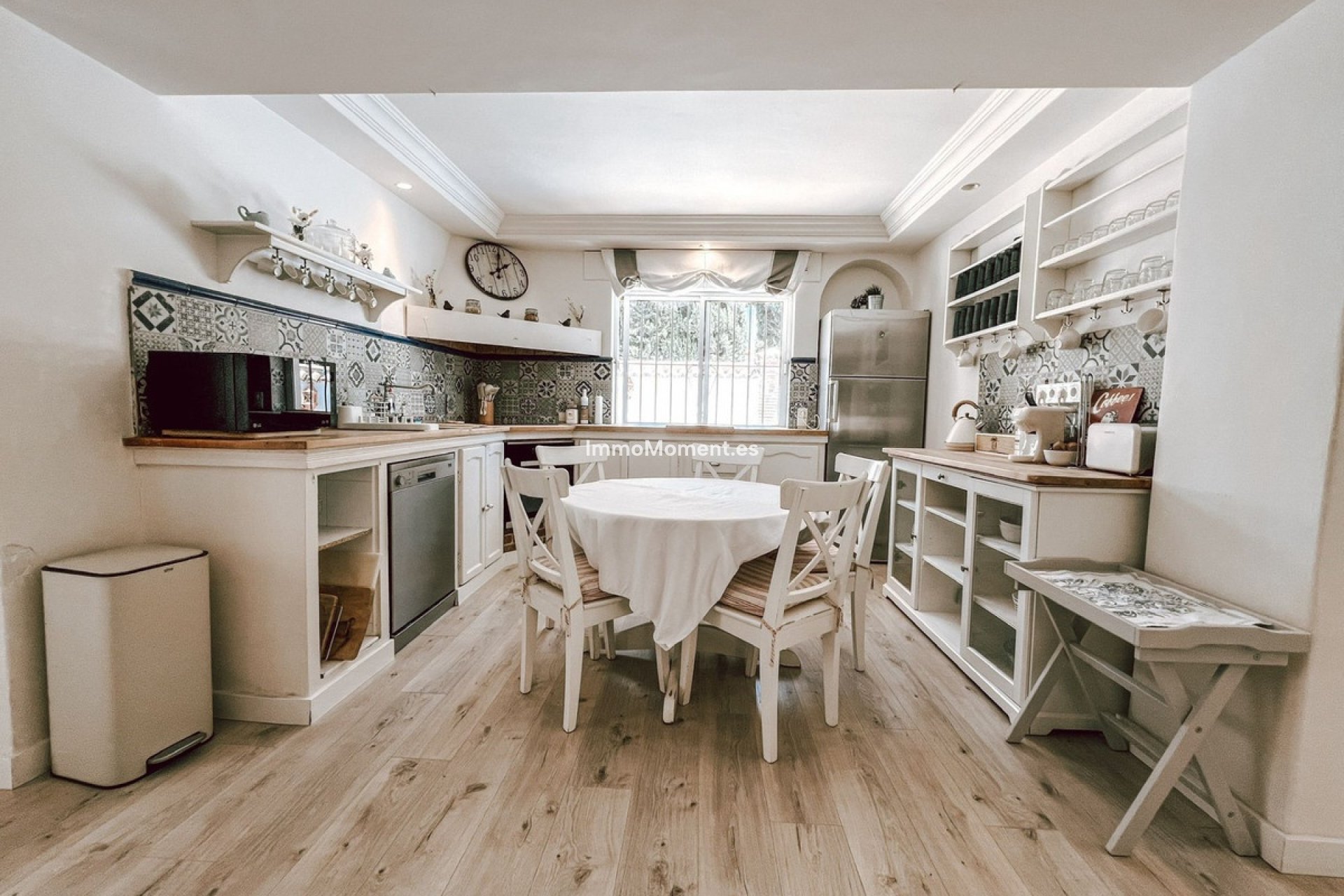 Resale - Villa - Marbella - Nueva Andalucía