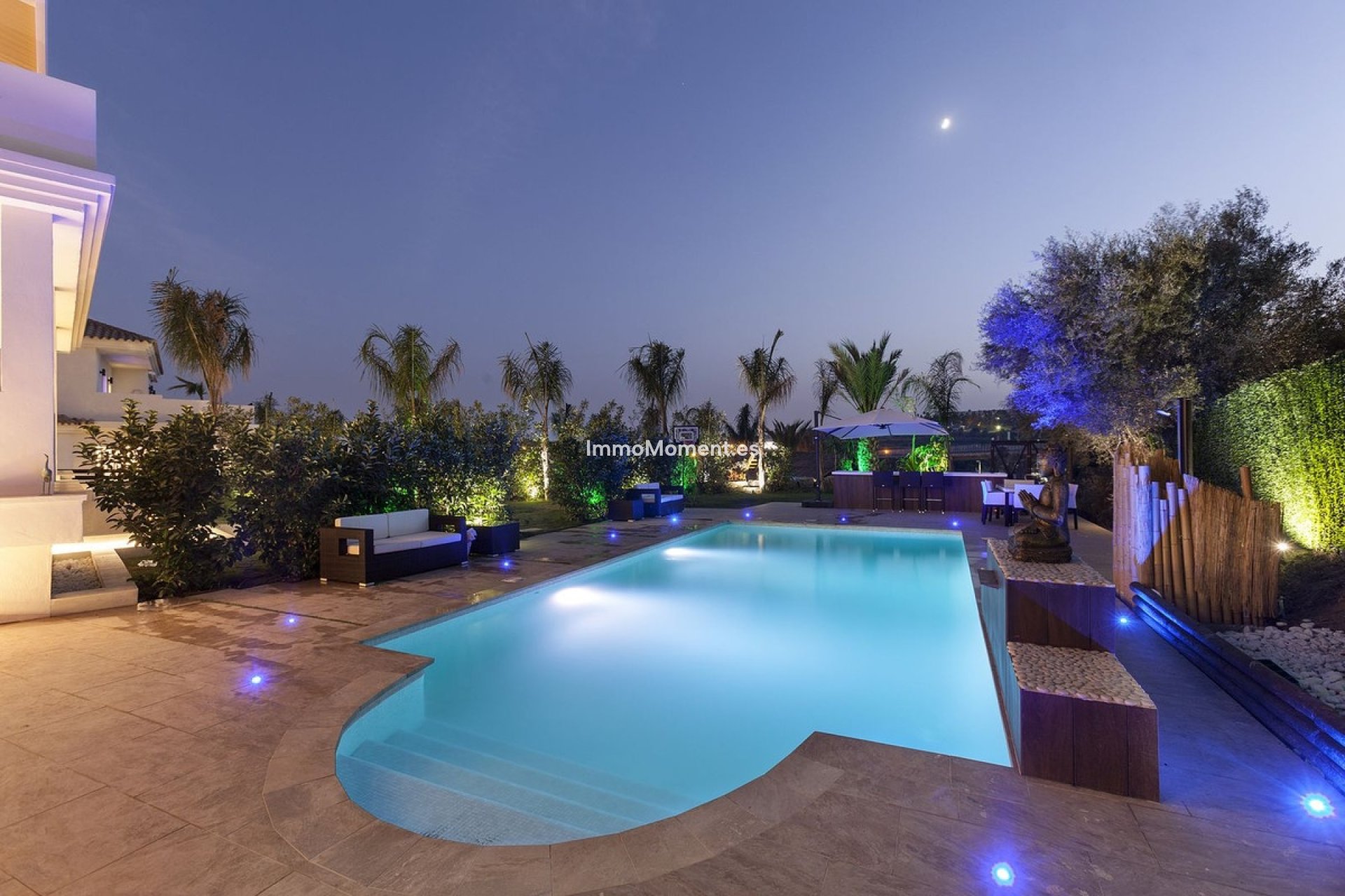 Resale - Villa - Marbella - Nueva Andalucía