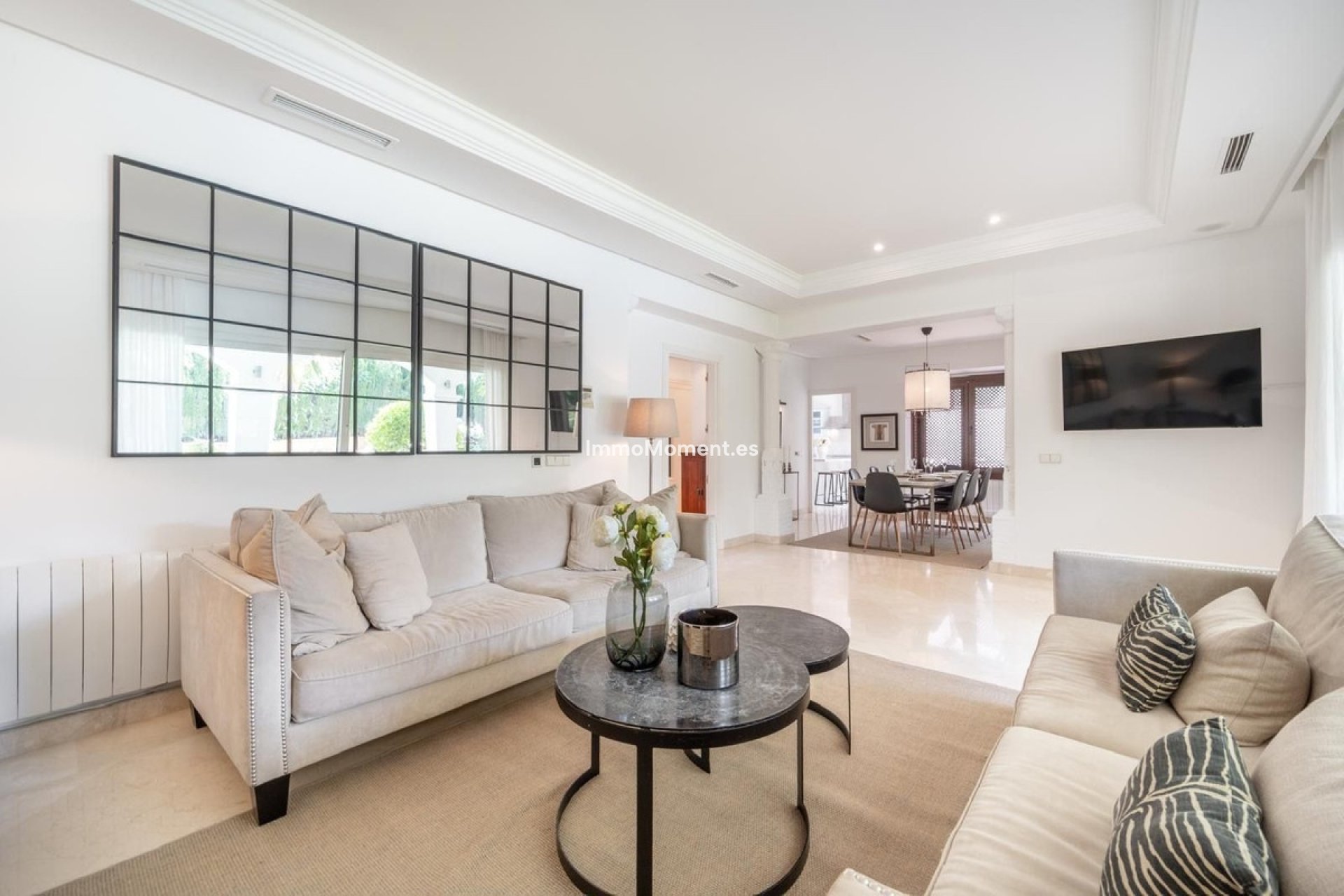 Resale - Villa - Marbella - Nueva Andalucía