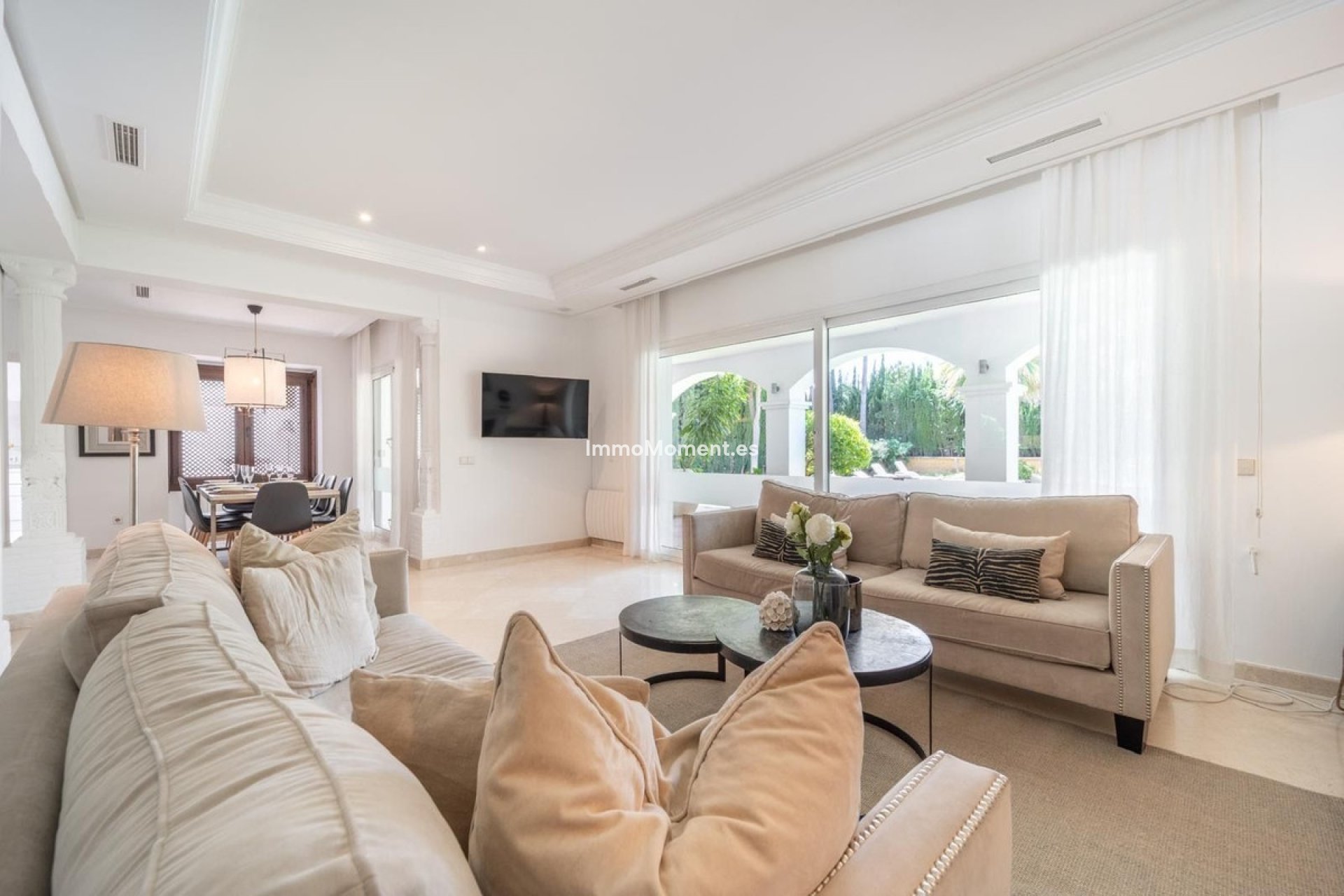 Resale - Villa - Marbella - Nueva Andalucía