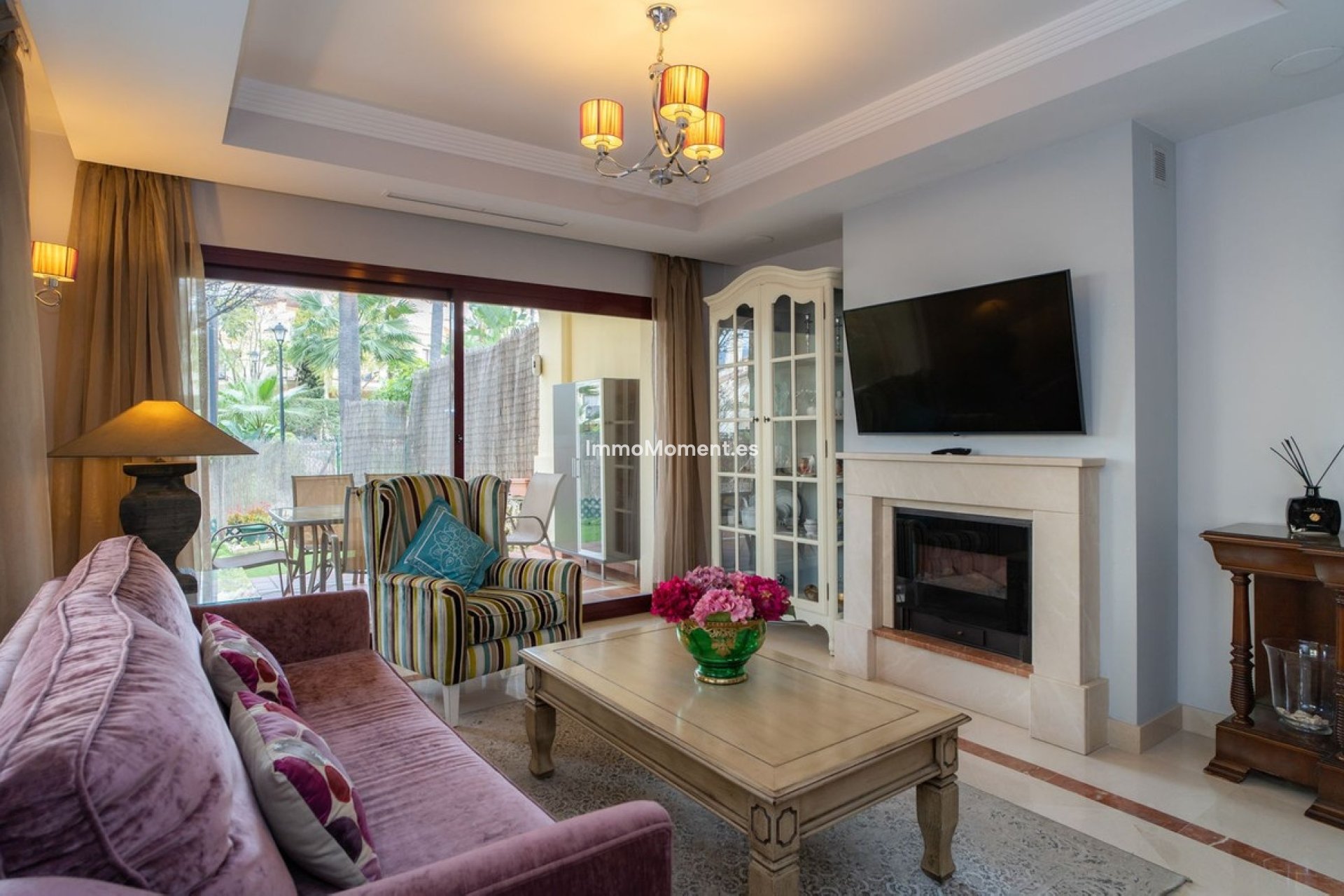 Resale - Villa - Marbella - Nueva Andalucía