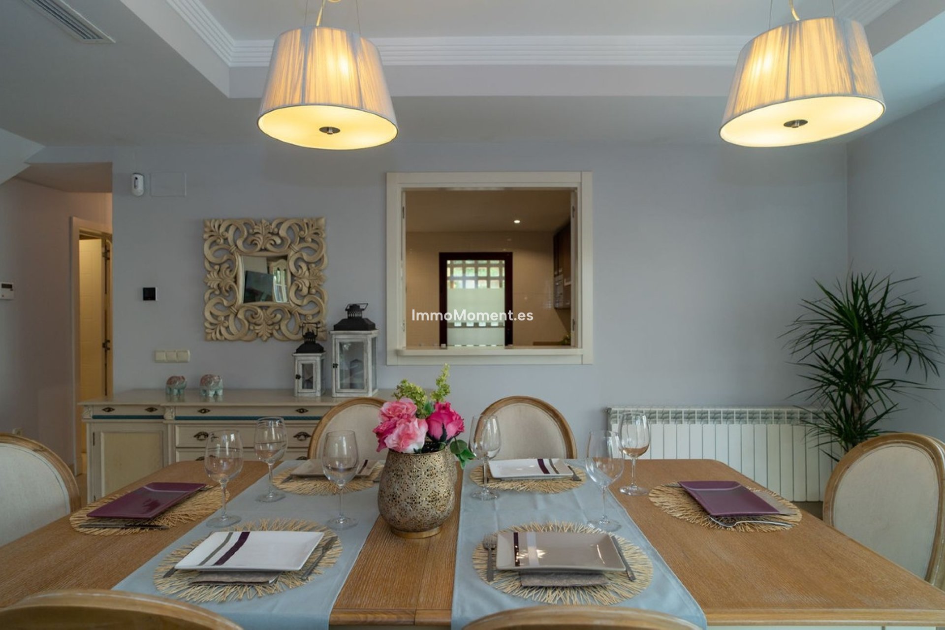 Resale - Villa - Marbella - Nueva Andalucía