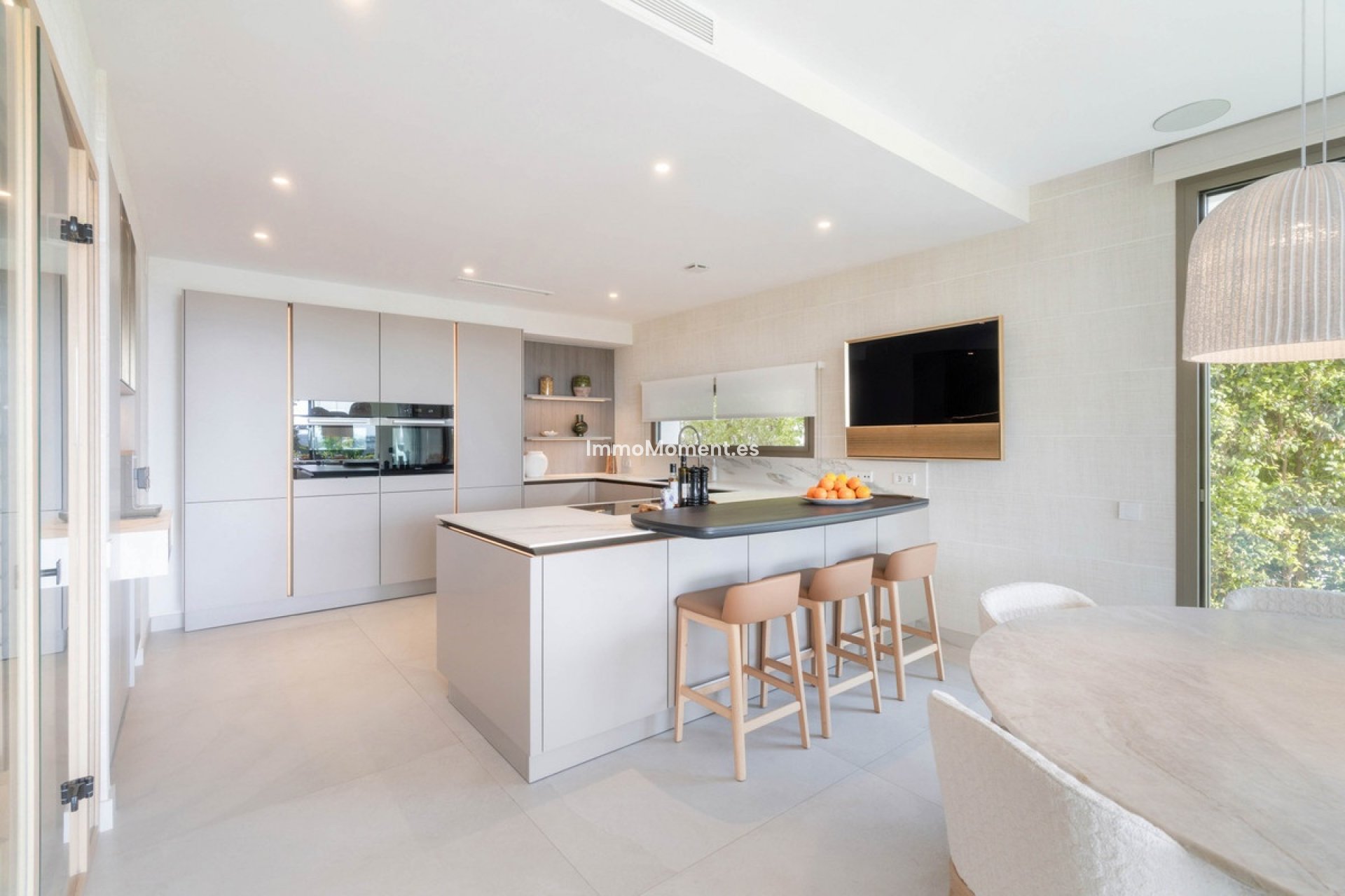 Resale - Villa - Marbella - Nueva Andalucía