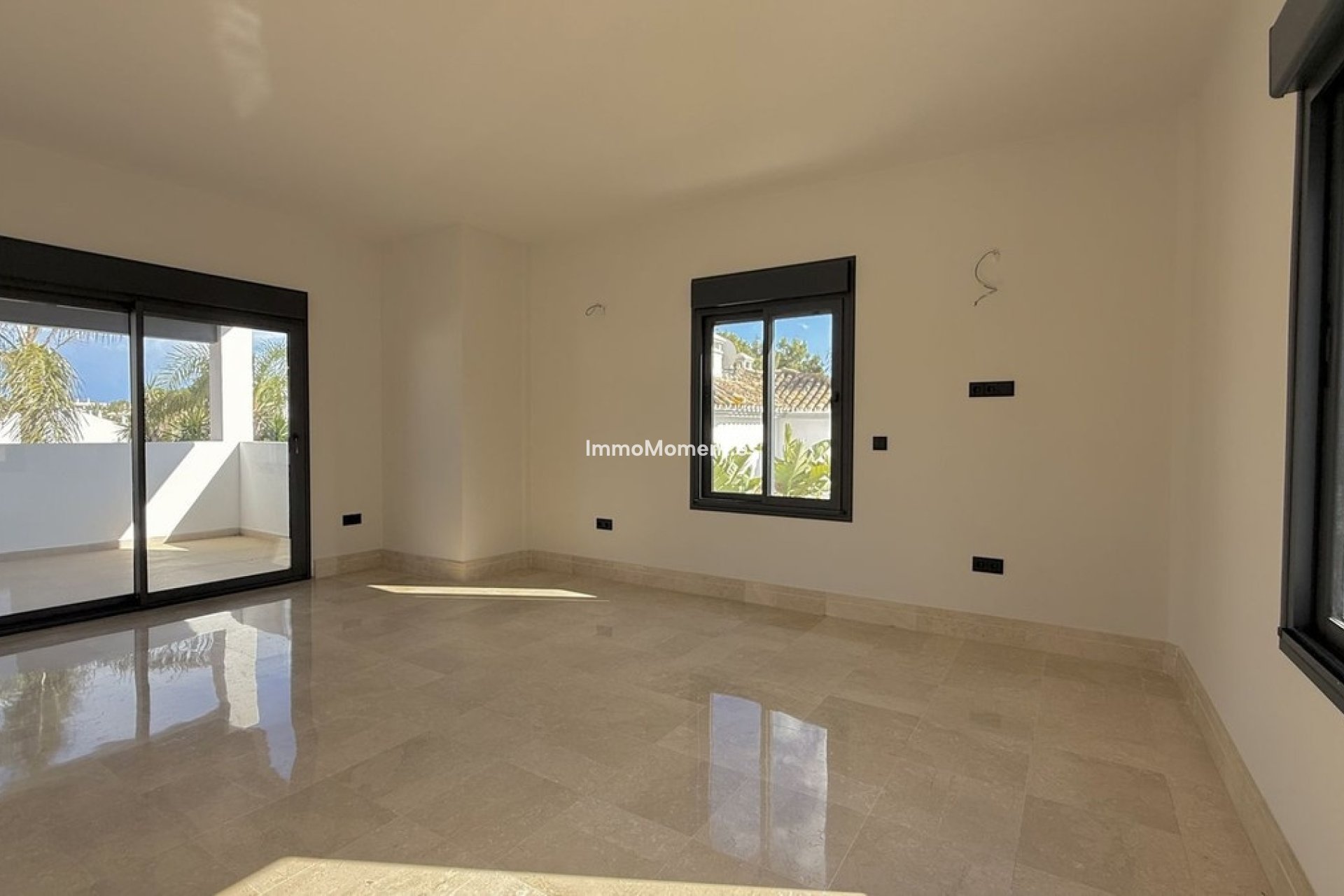 Resale - Villa - Marbella - Nueva Andalucía