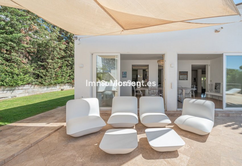 Resale - Villa - Marbella - Nueva Andalucía