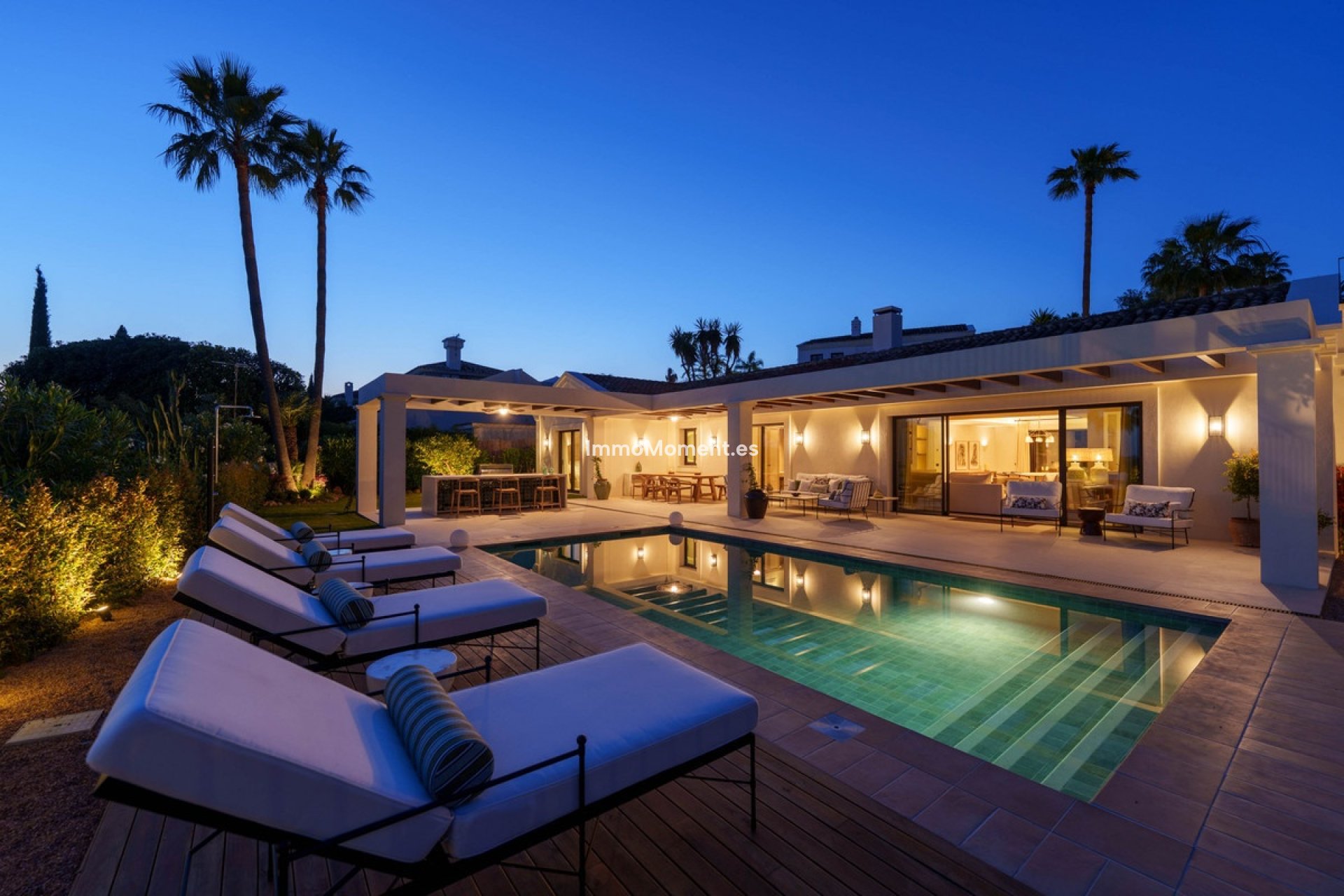 Resale - Villa - Marbella - Nueva Andalucía