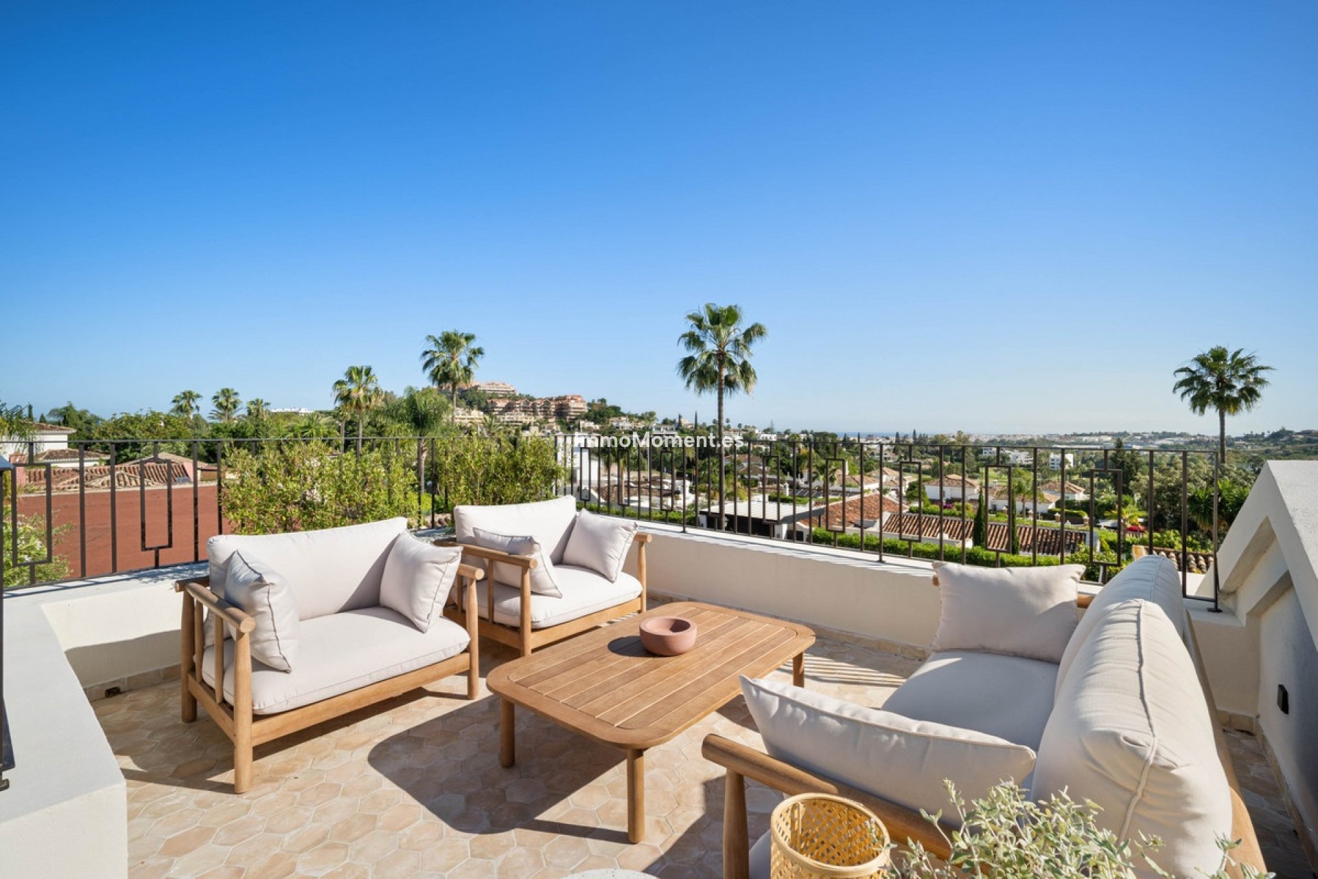 Resale - Villa - Marbella - Nueva Andalucía