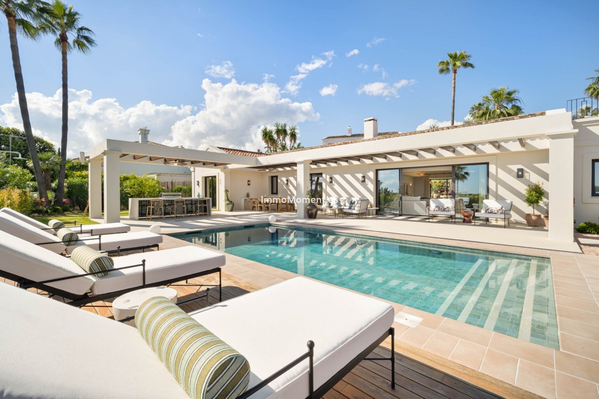 Resale - Villa - Marbella - Nueva Andalucía