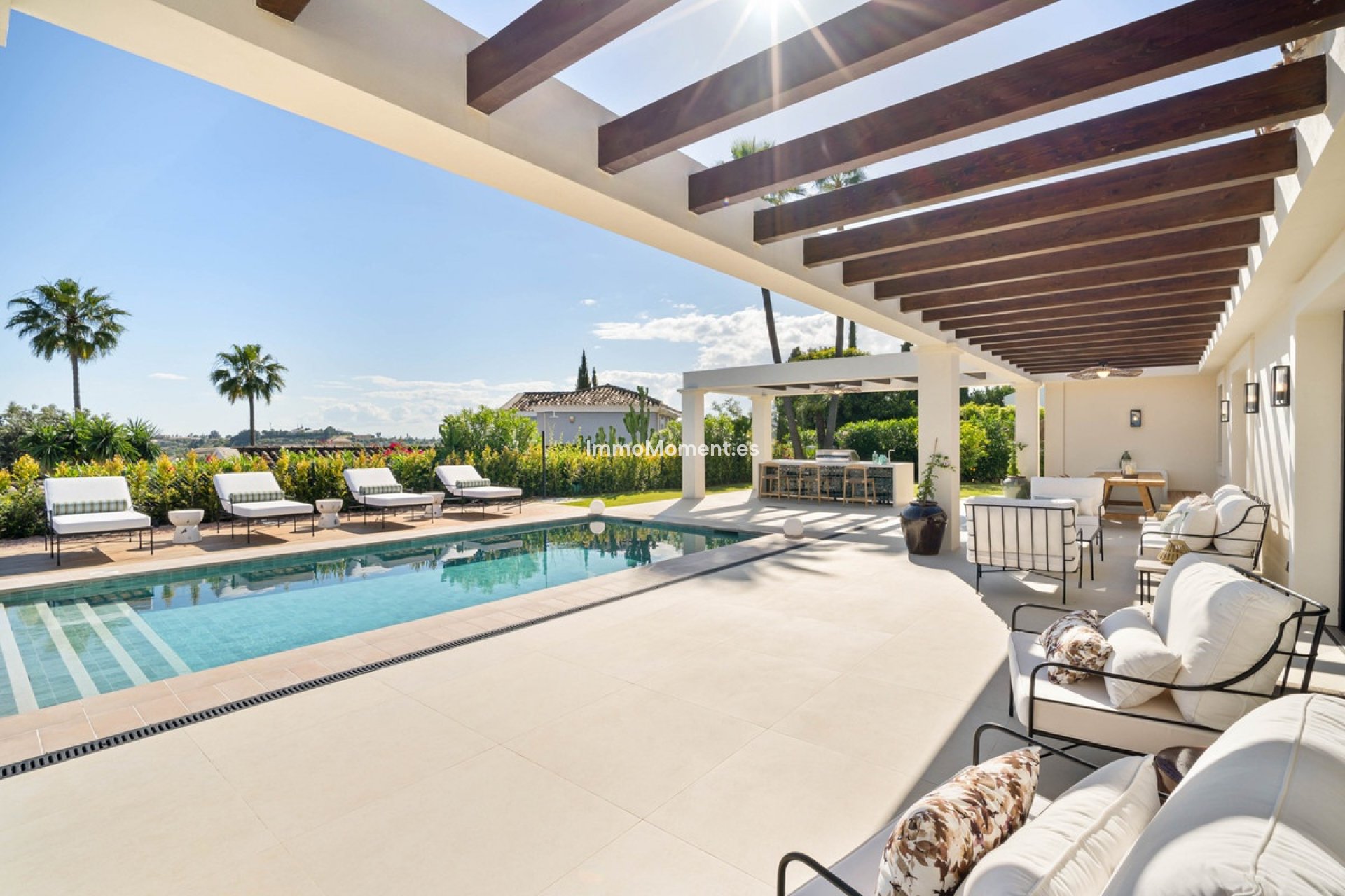 Resale - Villa - Marbella - Nueva Andalucía