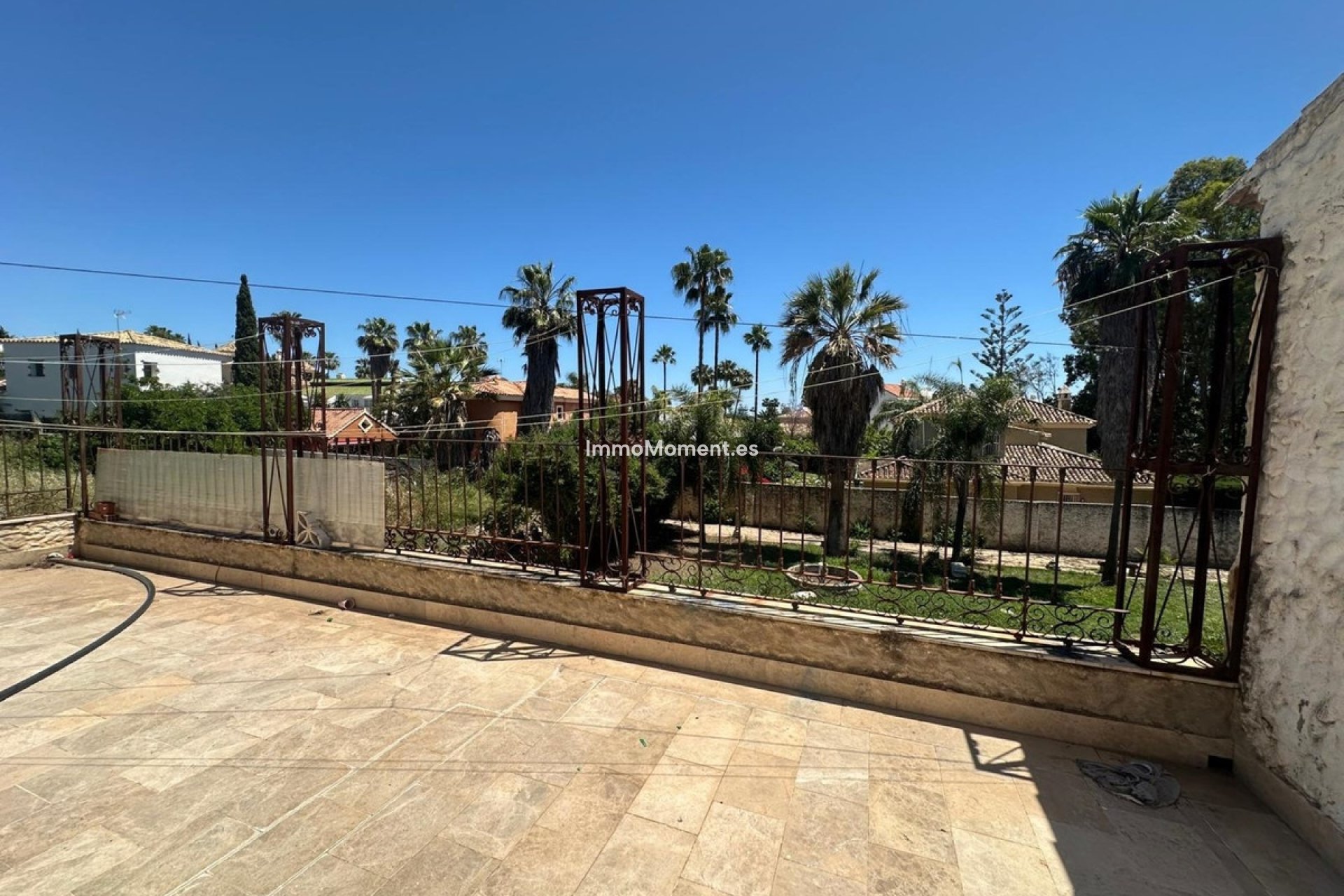 Resale - Villa - Marbella - Nueva Andalucía