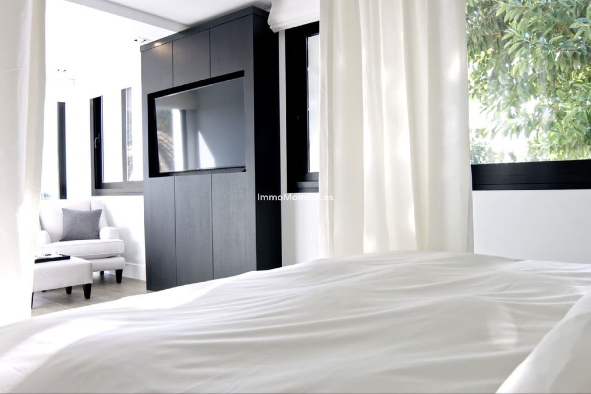 Resale - Villa - Marbella - Nueva Andalucía