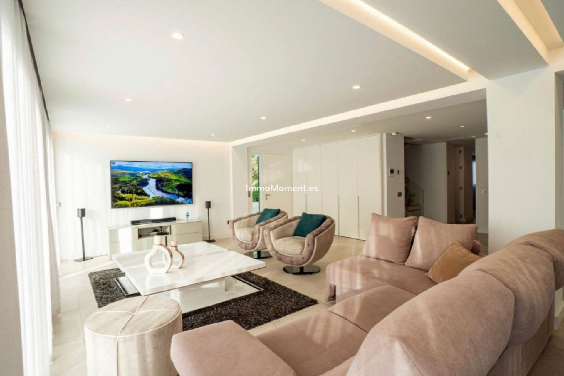 Resale - Villa - Marbella - Nueva Andalucía