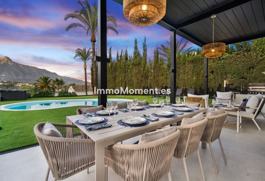 Resale - Villa - Marbella - Nueva Andalucía