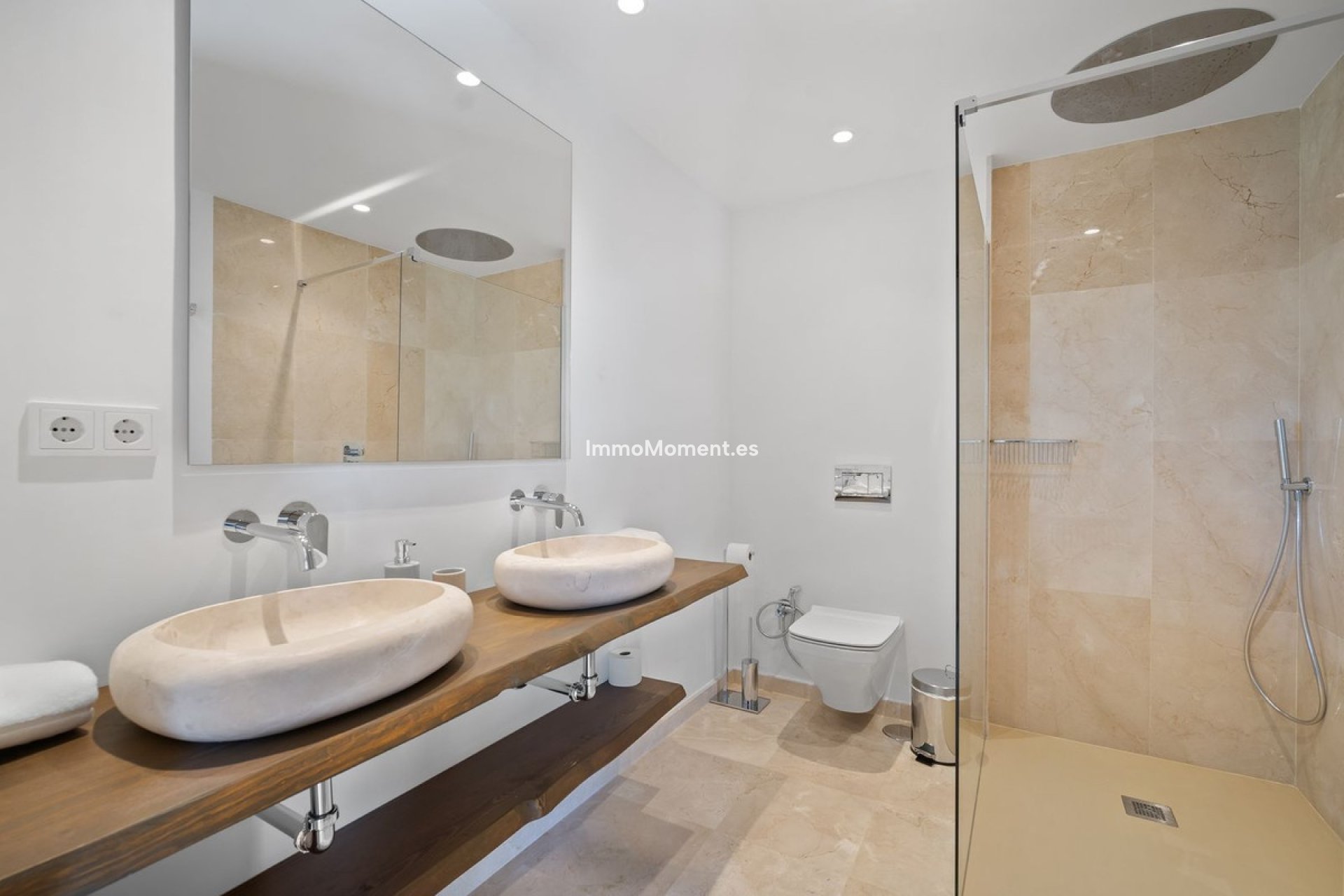 Resale - Villa - Marbella - Nueva Andalucía