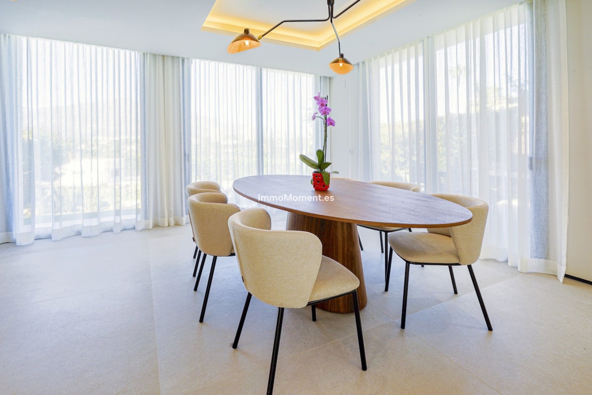 Resale - Villa - Marbella - Nueva Andalucía