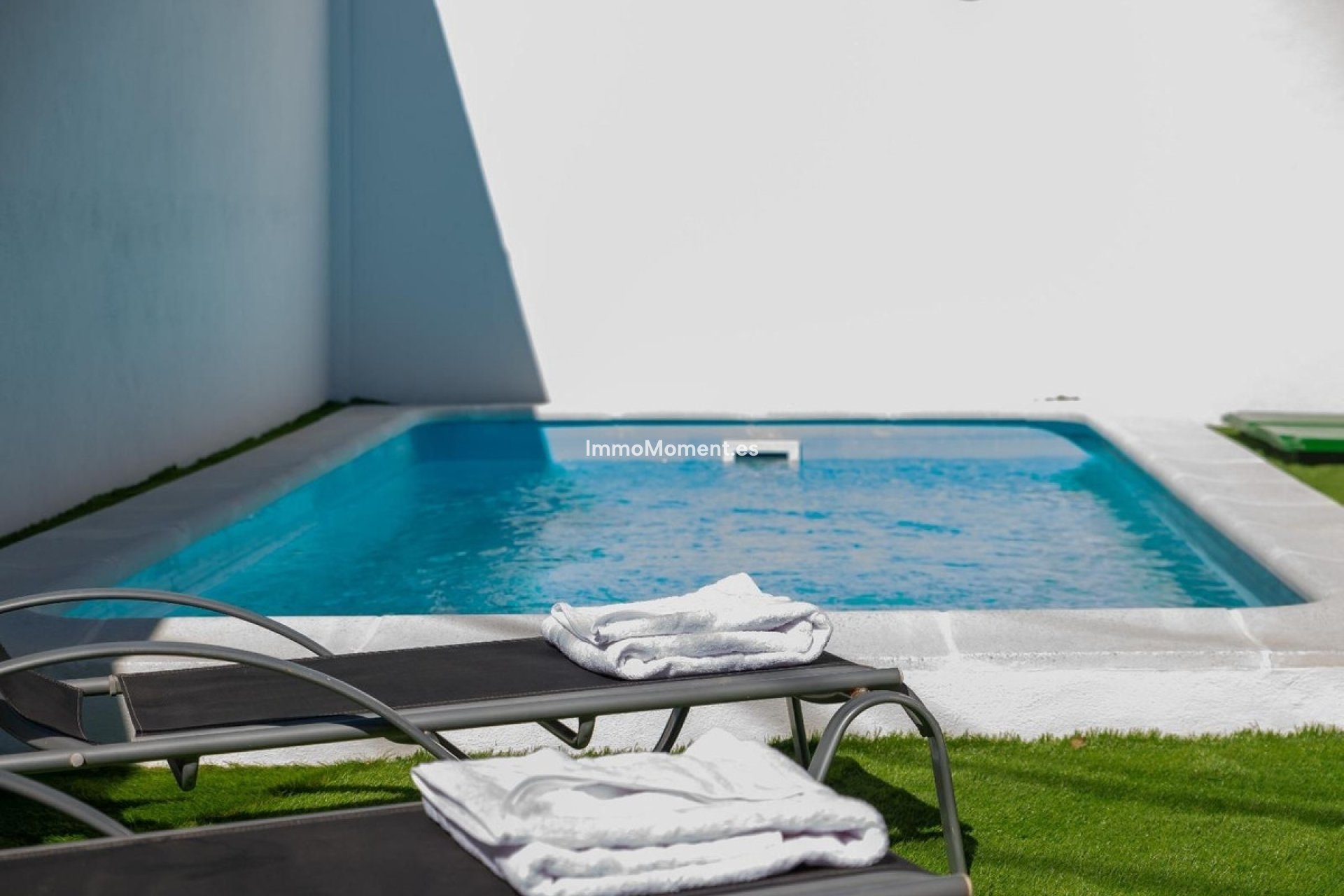 Resale - Villa - Marbella - Nueva Andalucía