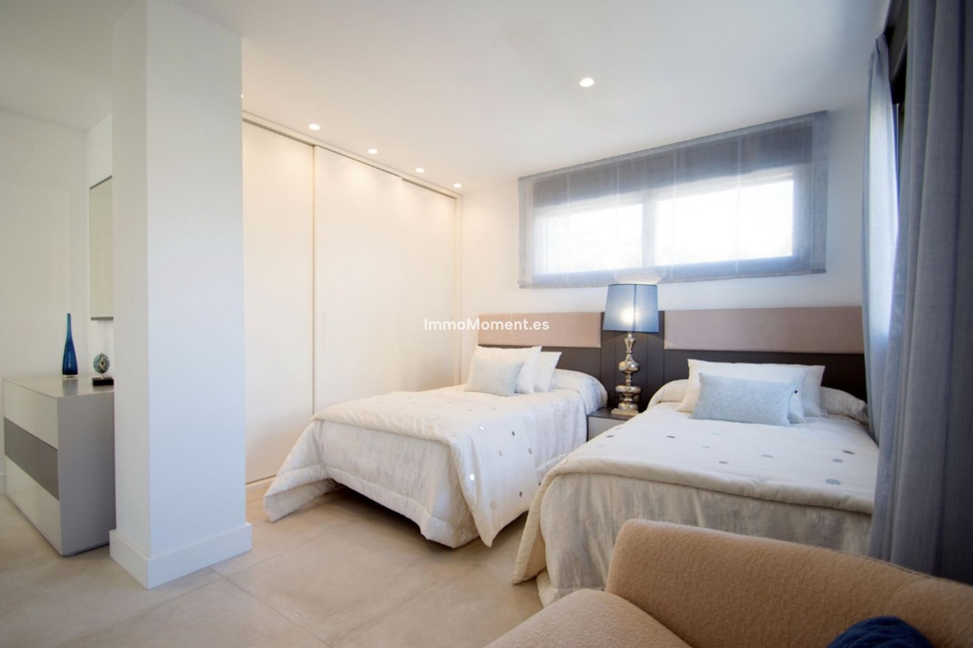 Resale - Villa - Marbella - Nueva Andalucía