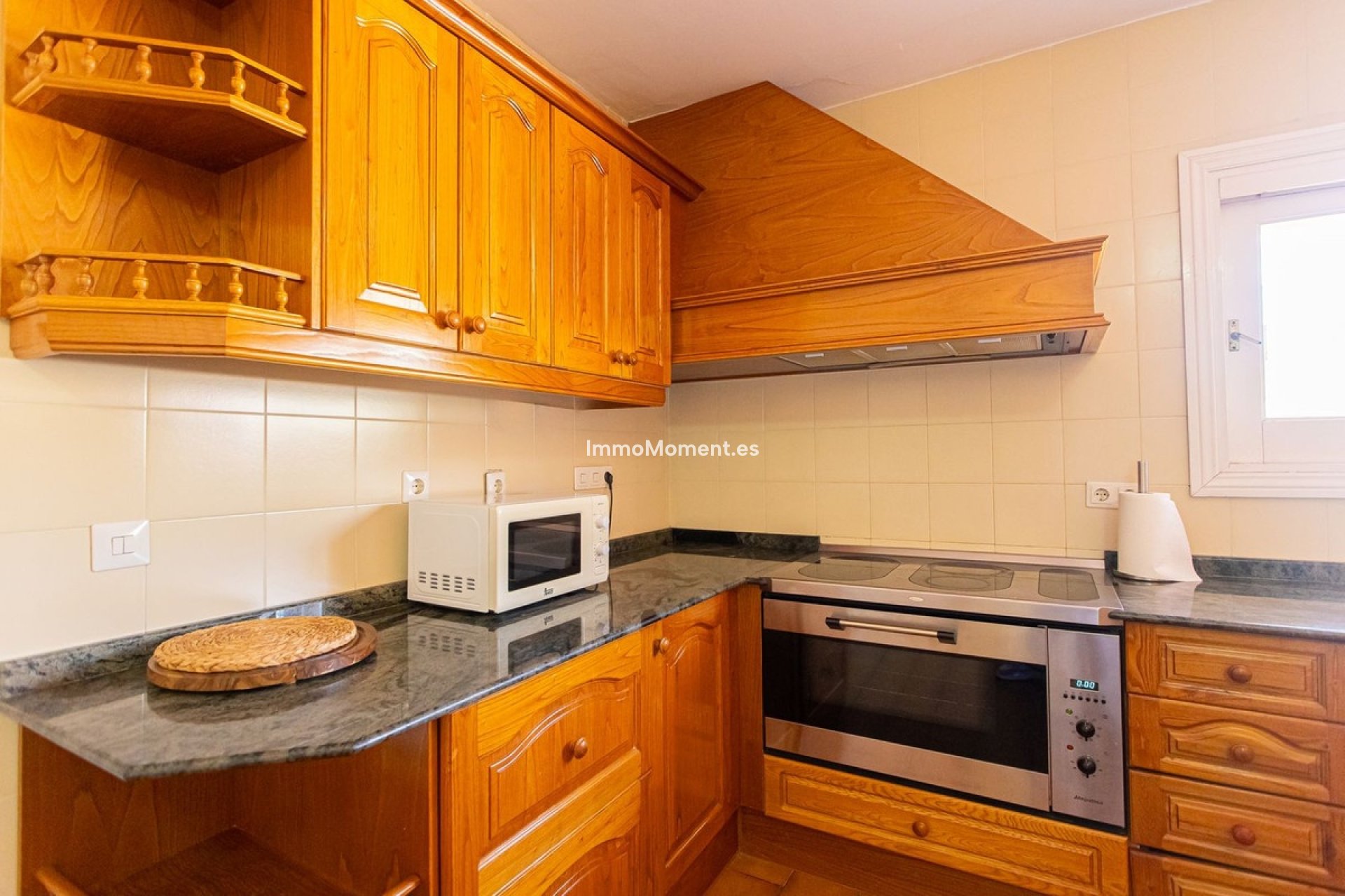 Resale - Villa - Marbella - Nueva Andalucía