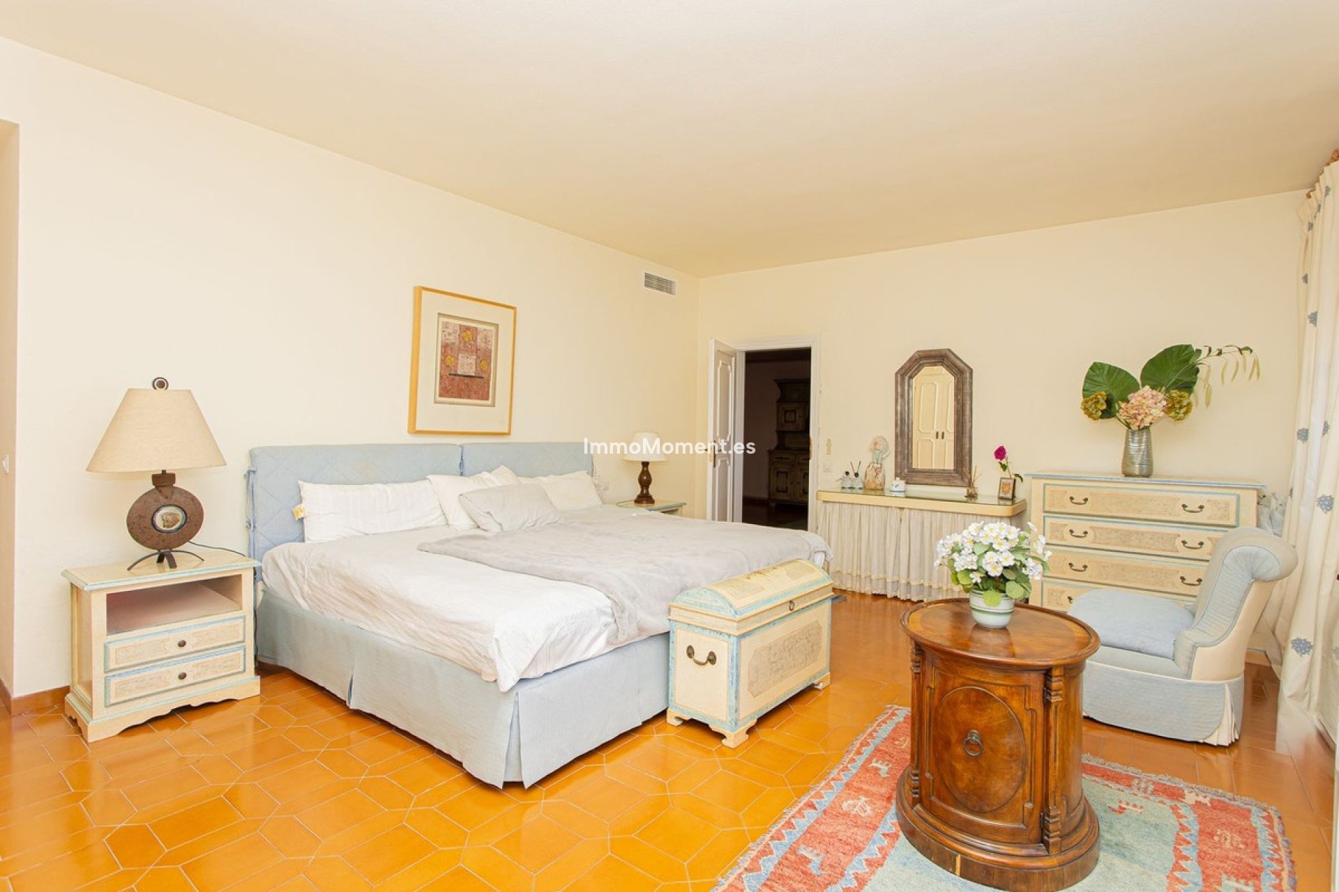 Resale - Villa - Marbella - Nueva Andalucía