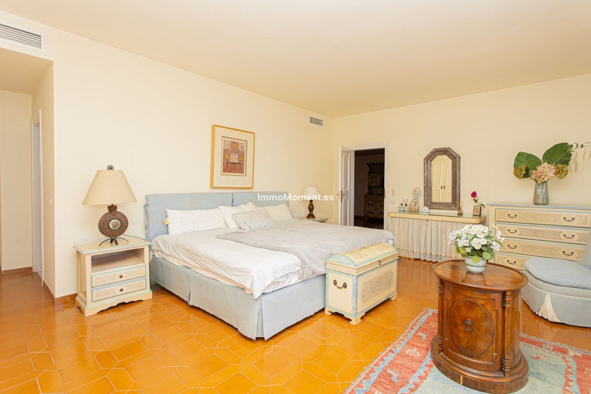 Resale - Villa - Marbella - Nueva Andalucía