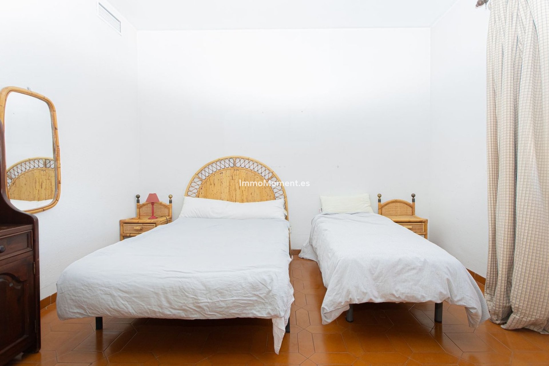 Resale - Villa - Marbella - Nueva Andalucía