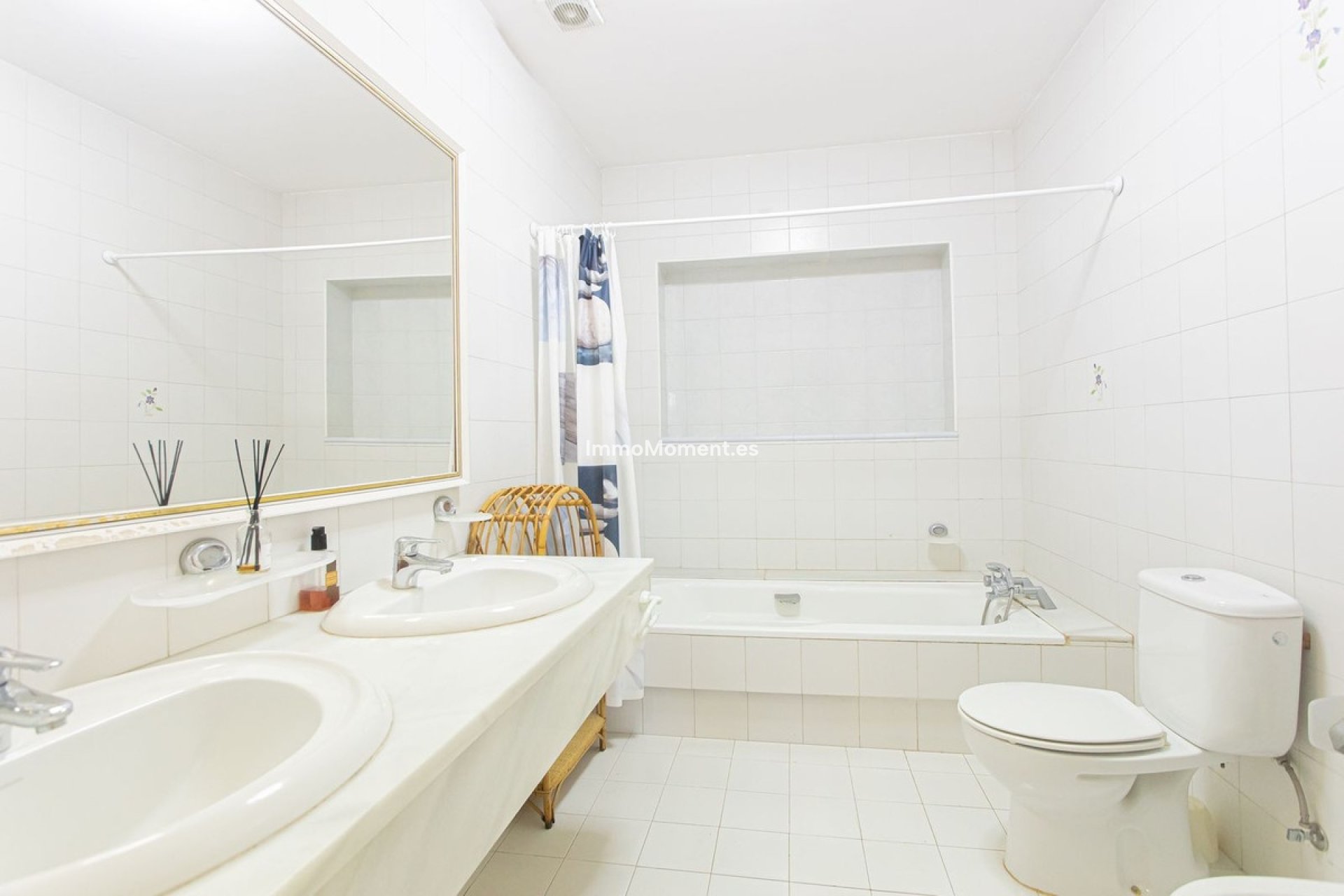 Resale - Villa - Marbella - Nueva Andalucía