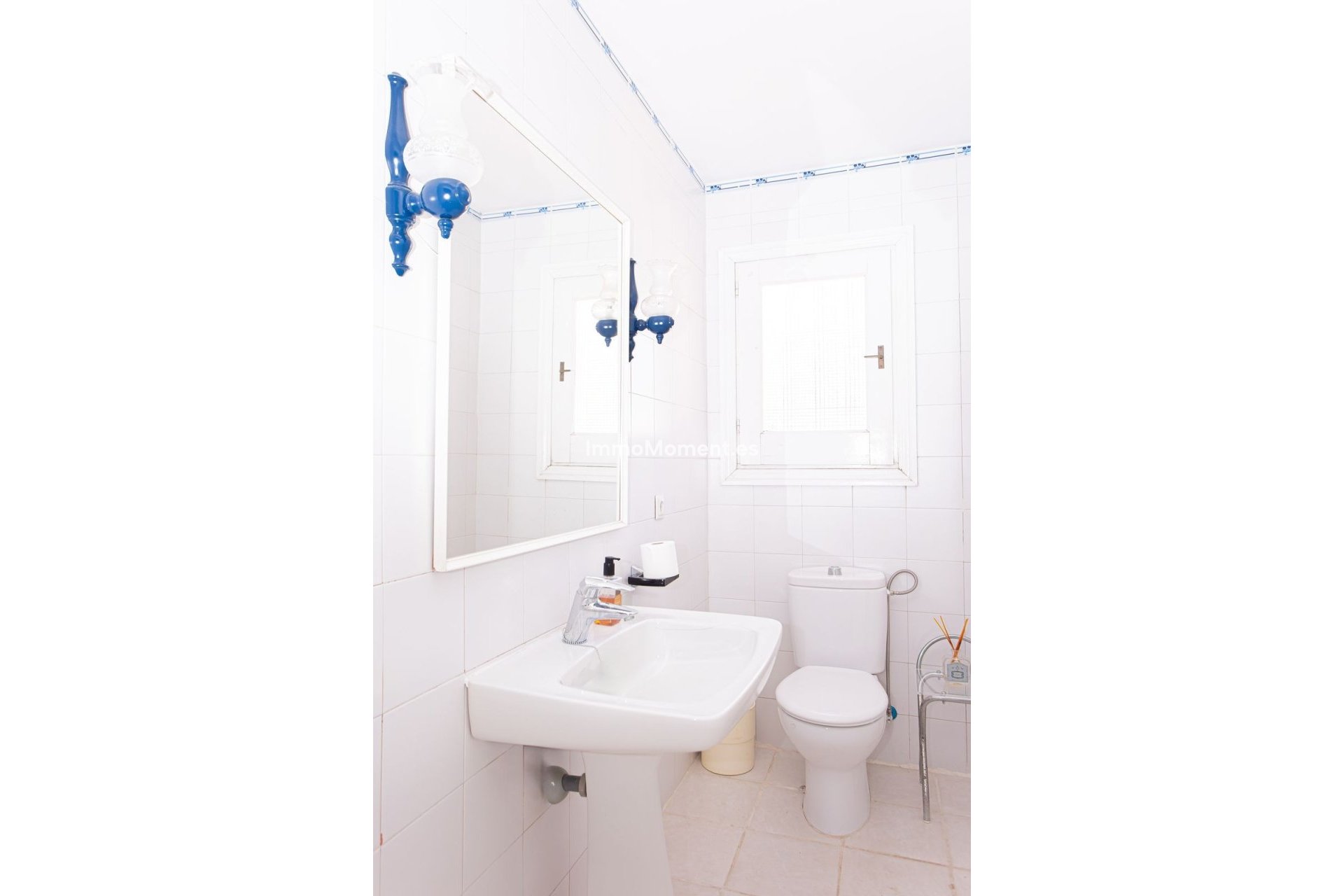 Resale - Villa - Marbella - Nueva Andalucía